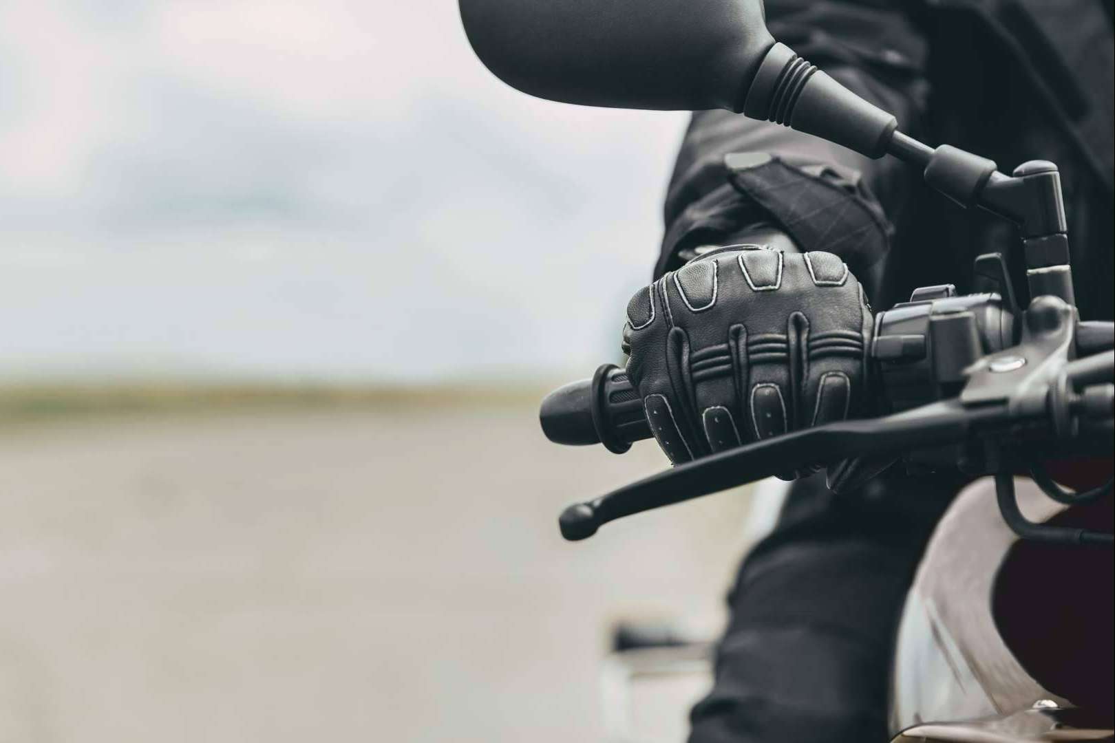El auge de la moto eléctrica naked, por Emotobike