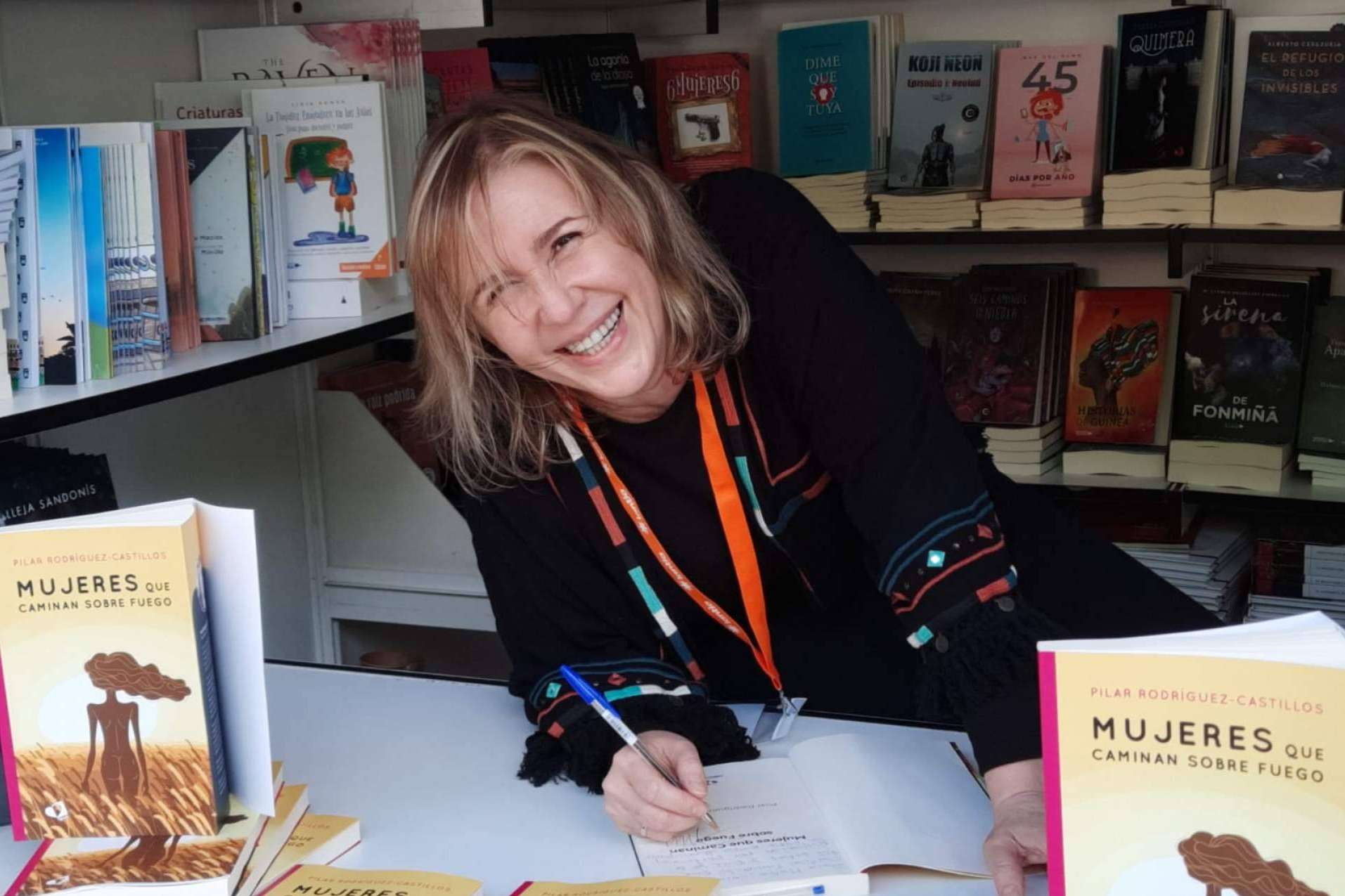 Pilar Rodríguez-Castillos habla sobre su novela, 'Mujeres que caminan sobre fuego'