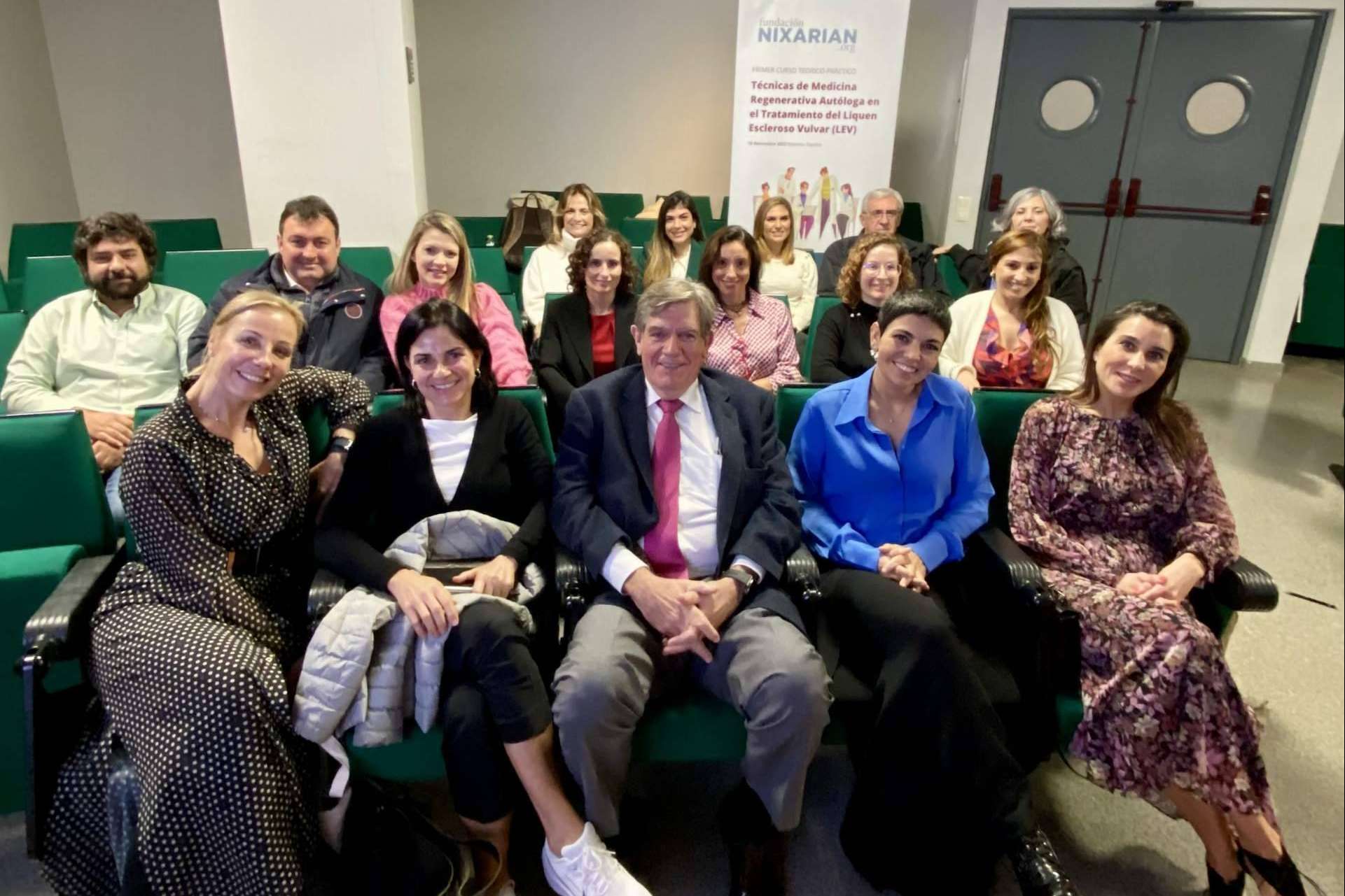 Una jornada de éxito en el Primer Curso Teórico-Práctico sobre Técnicas de Medicina Regenerativa Autóloga en el Tratamiento del Liquen Escleroso Vulvar (LEV)