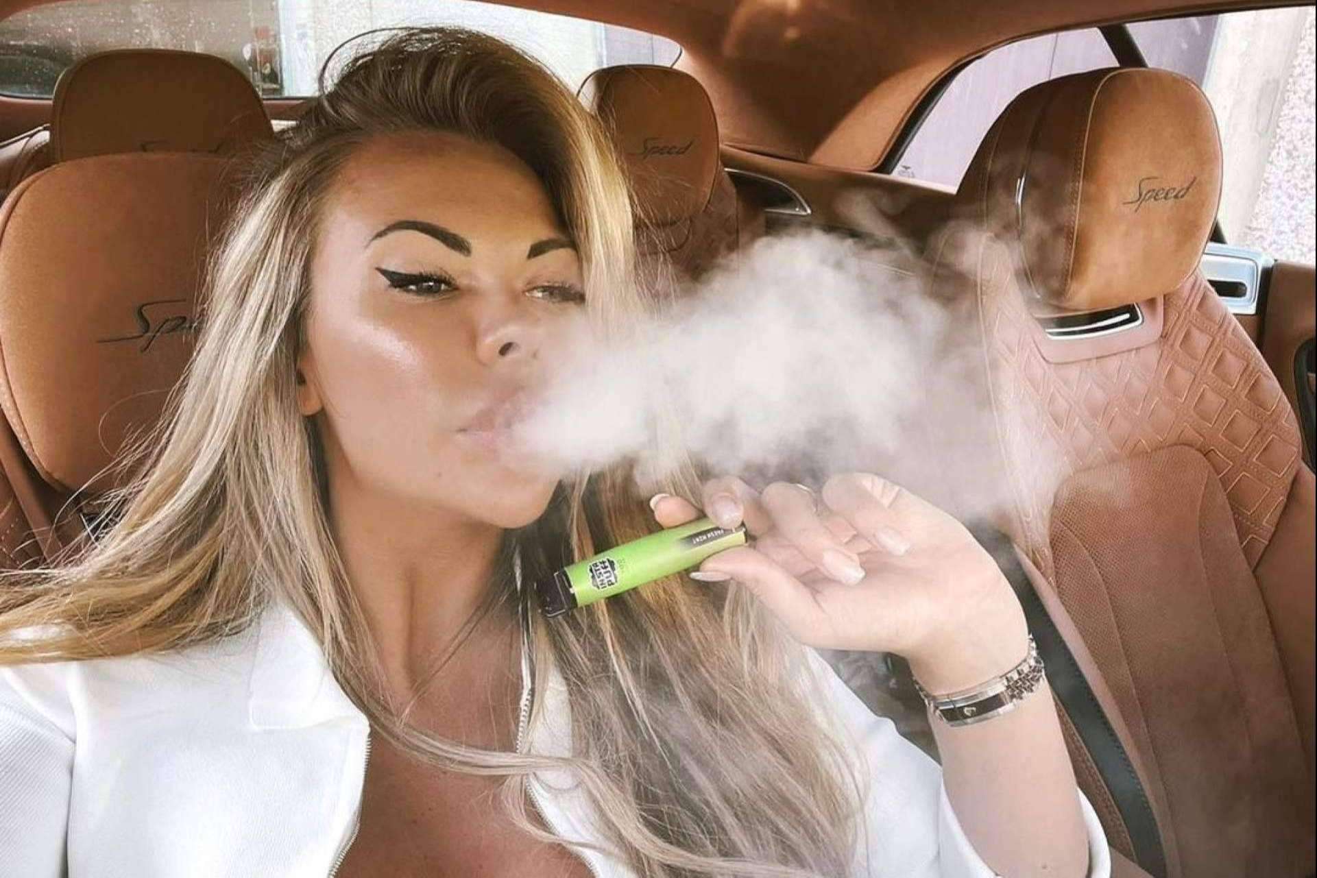 Insta Puff y su estrategia para dejar de fumar a través de vapers