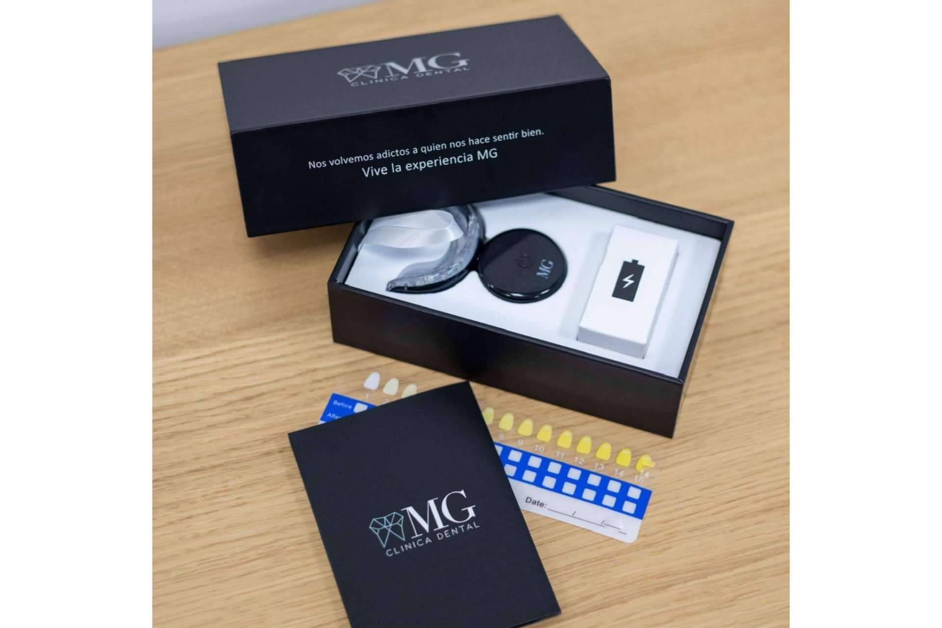 Tratamiento de blanqueamiento dental LED con la Clínica MG Dental & Estética Facial