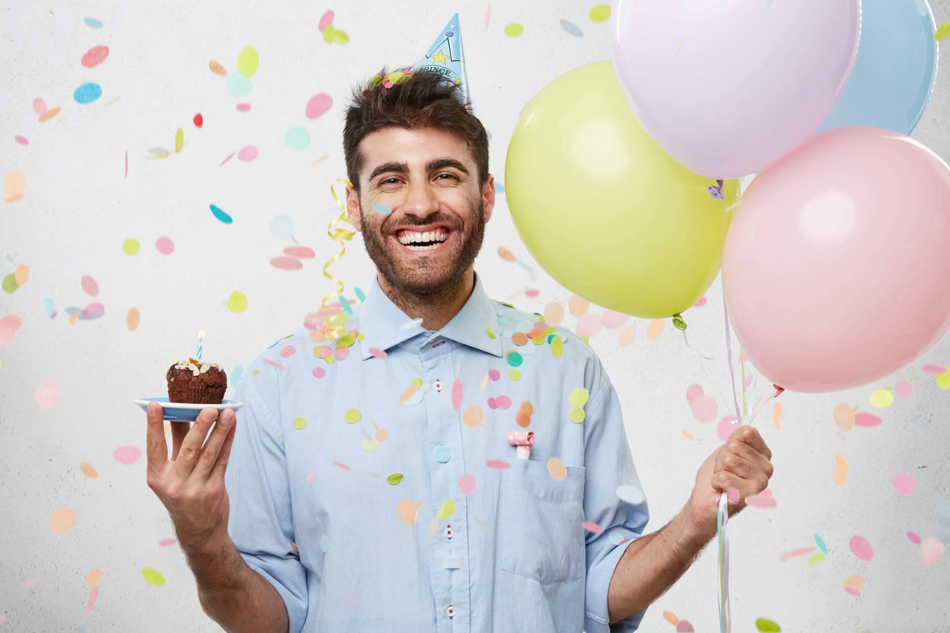 Dedicar en un cumpleaños frases especiales de Frases Buenas