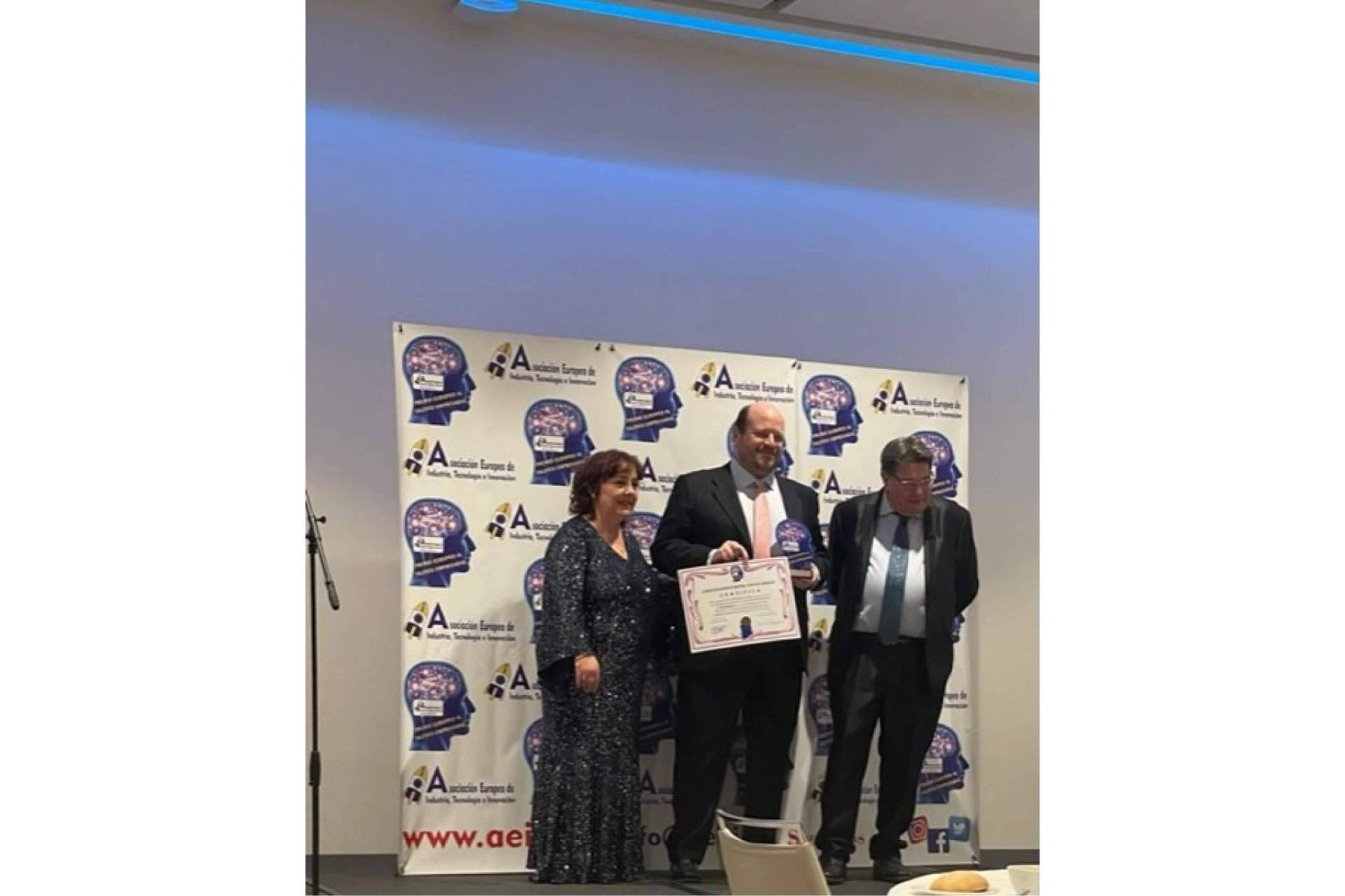 La firma de Segovia Onesimum recoge el Premio Europeo al Talento Empresarial