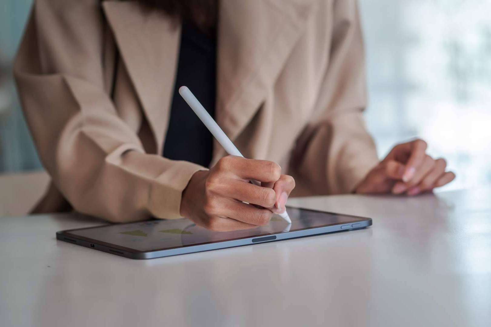 ¿Cómo obtener una firma electrónica con validez jurídica? SIGNply