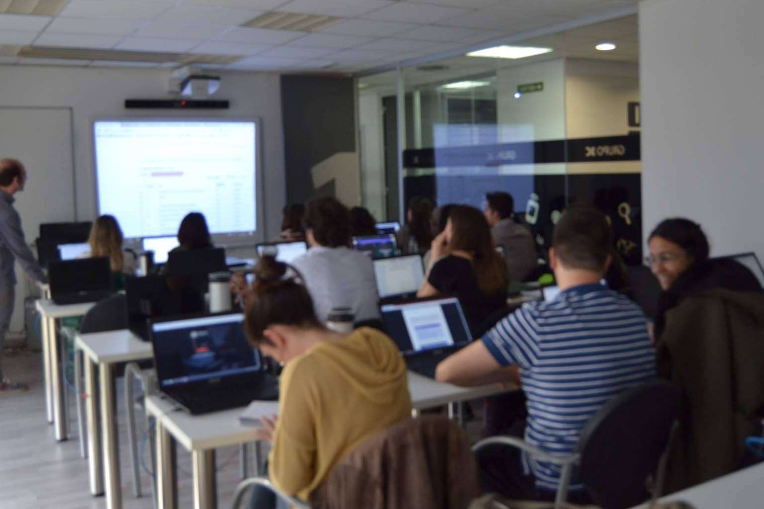 El Máster Influencers Marketing que ofrece la escuela de negocios internacional IM Digital Business School