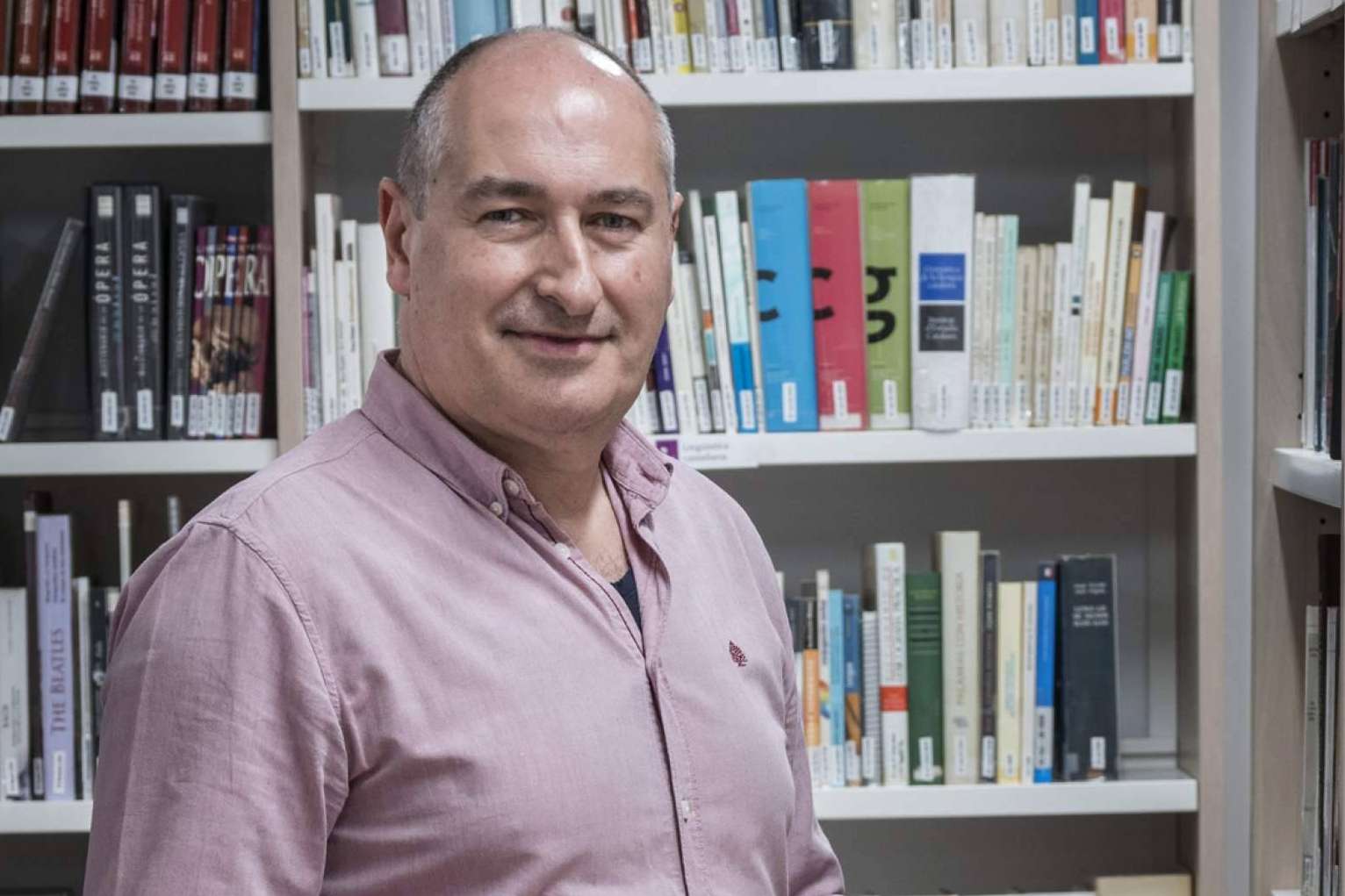 ¿Una de las mejores maneras de celebrar un aniversario importante de la empresa? Encargar un libro al periodista y escritor Toni Traveria