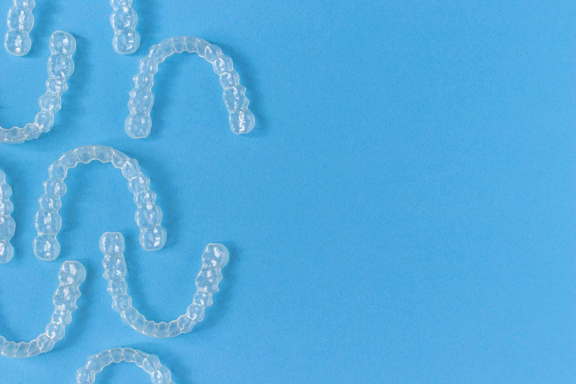 ¿Cuáles son las ventajas de la ortodoncia invisible?, por Clínica Dental Delgado