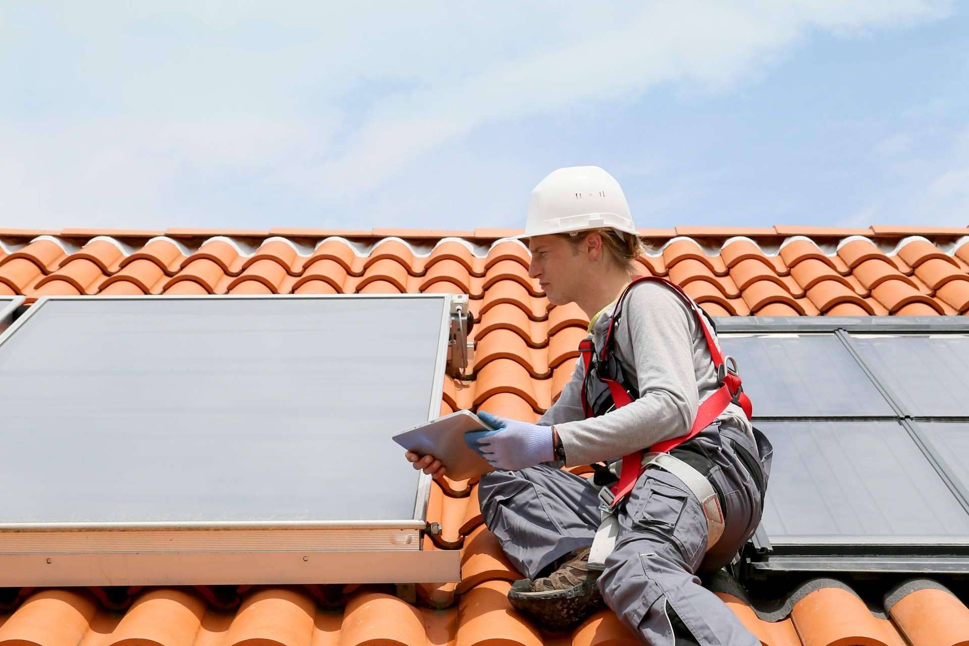 ¿Cómo escoger un instalador de placas solares?, por Soof