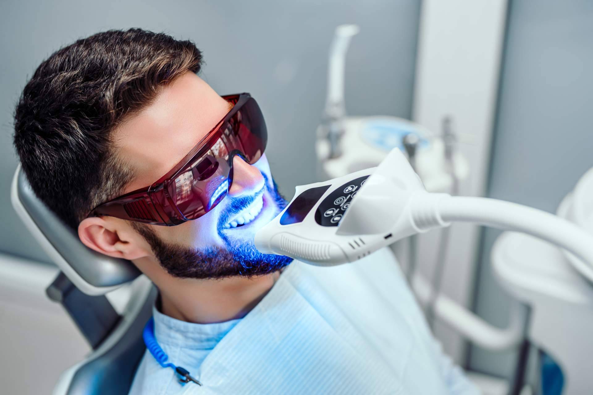 Cuidado de los dientes después de un blanqueamiento dental