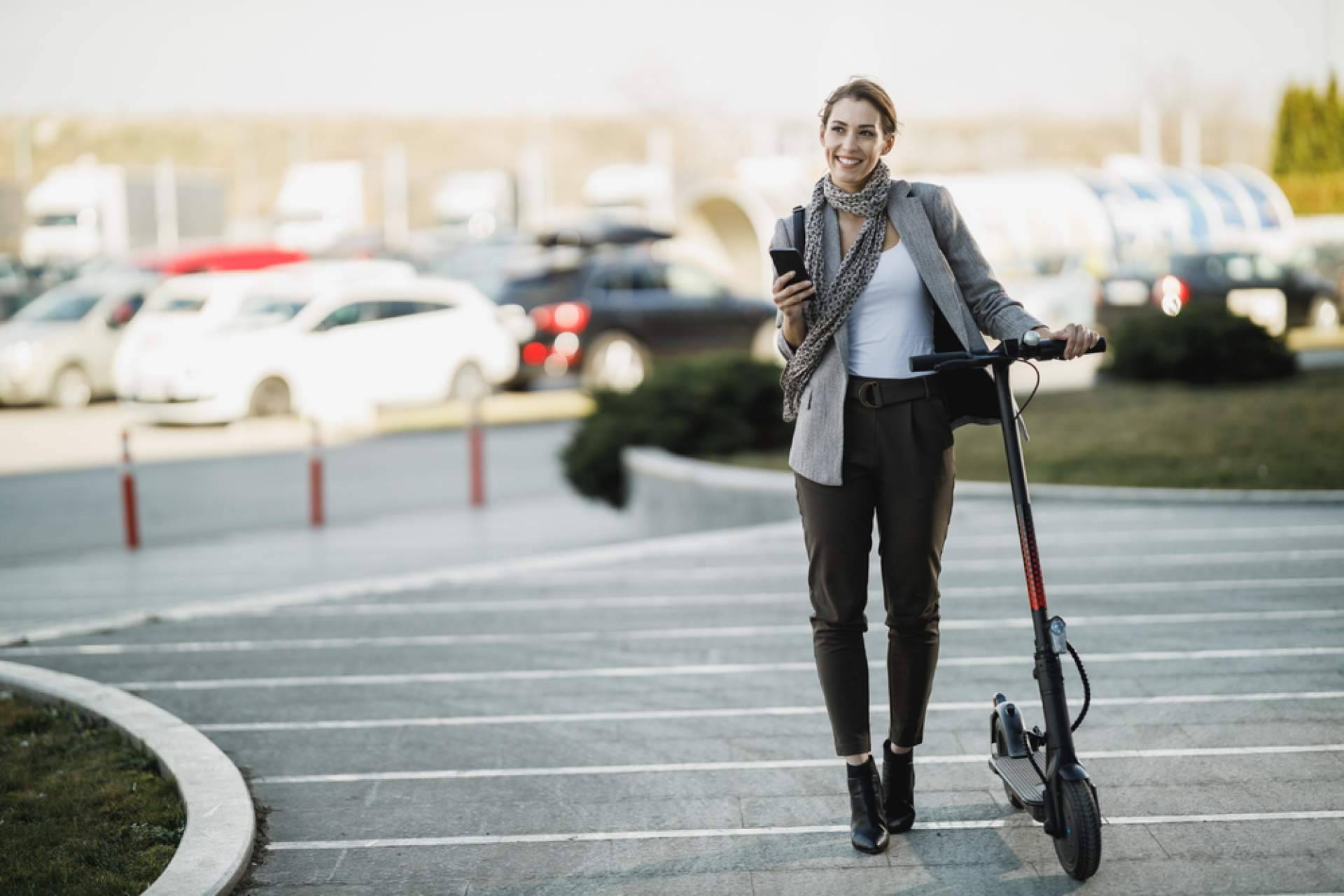 Los múltiples beneficios de optar por patinetes eléctricos reacondicionados, con rhyde
