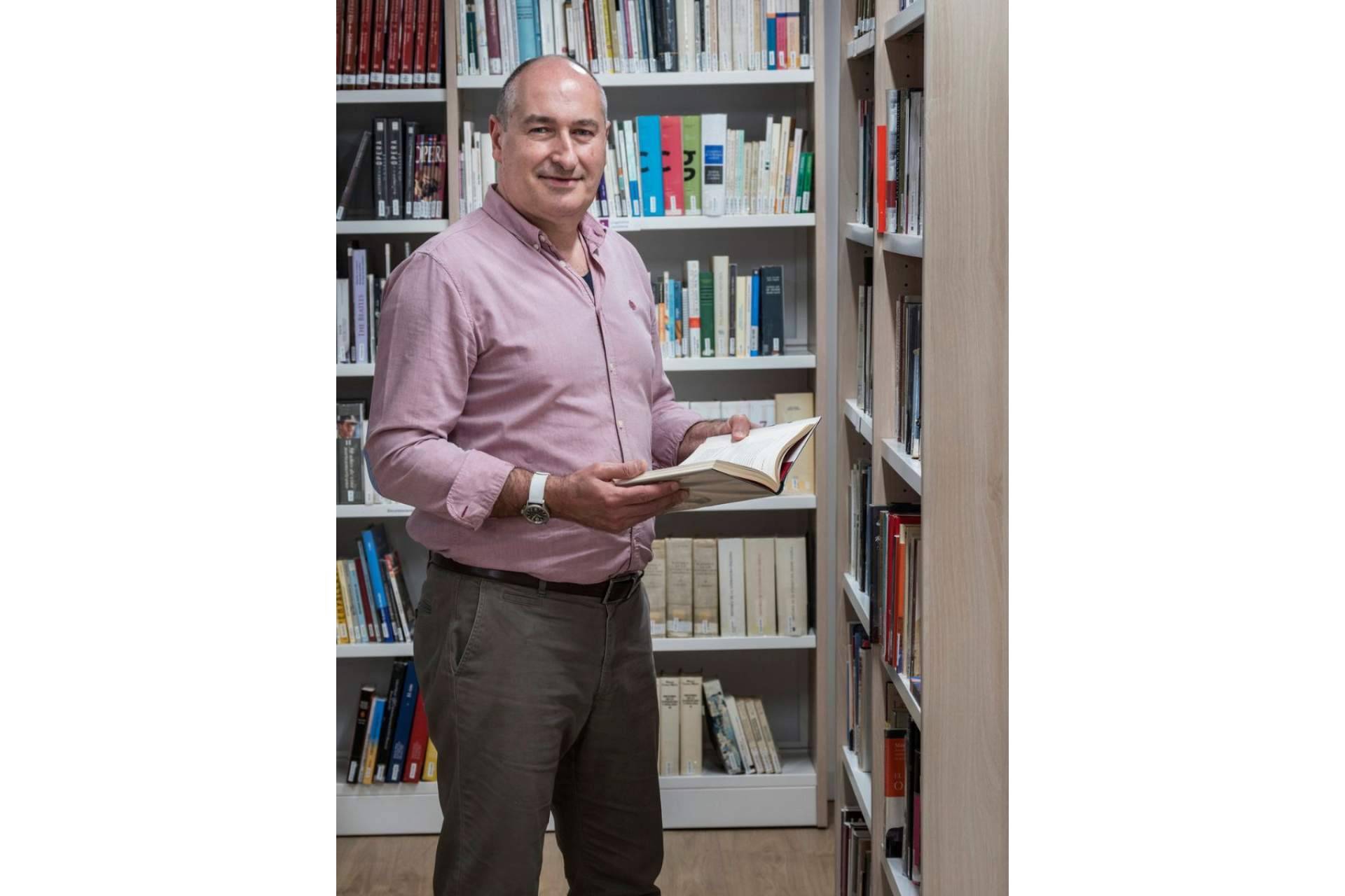 Un libro de empresa escrito por Toni Traveria para preservar y poner en valor el legado de la compañía