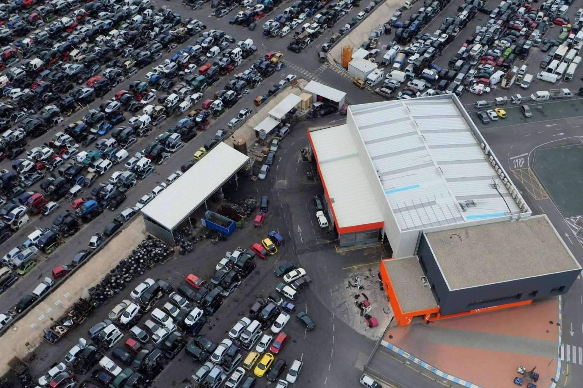 Una buena opción para comprar recambios de desguace, Desguace París