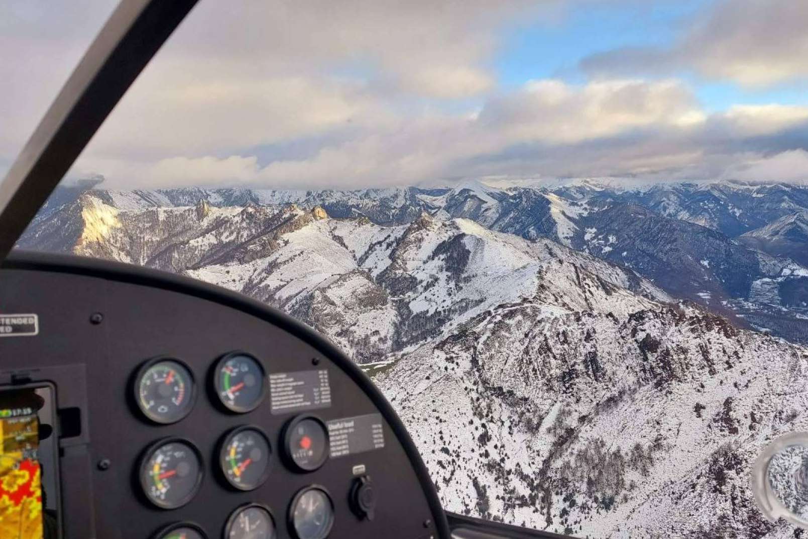 Volar en ultraligero, una forma de descubrir las bellezas de Asturias