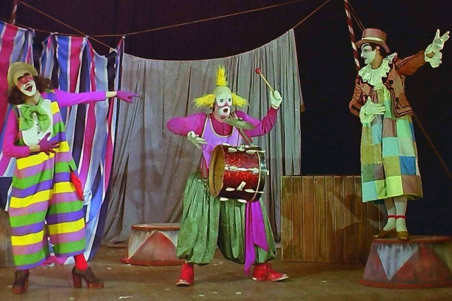 U de cuc, repaso a la historia y montajes del grupo de teatro infantil
