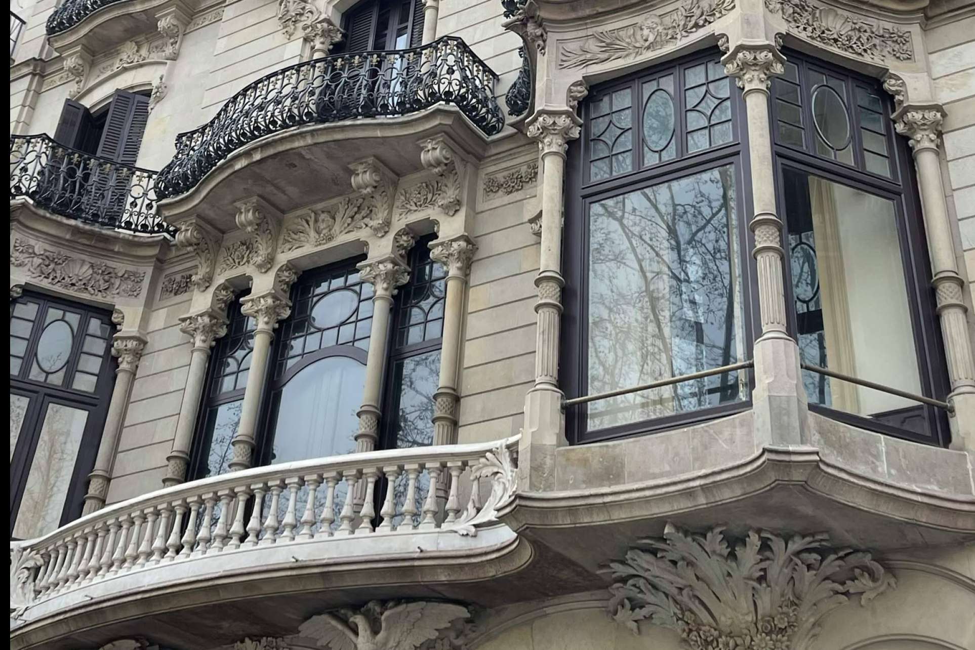 Finca Regia Real Estate para la compra de inmuebles modernistas en L’Eixample