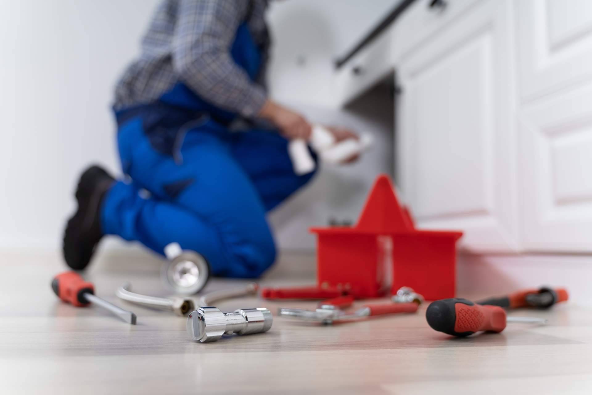 Repairs4You dispone de un equipo de fontaneros en Alicante y Santa Pola de urgencia