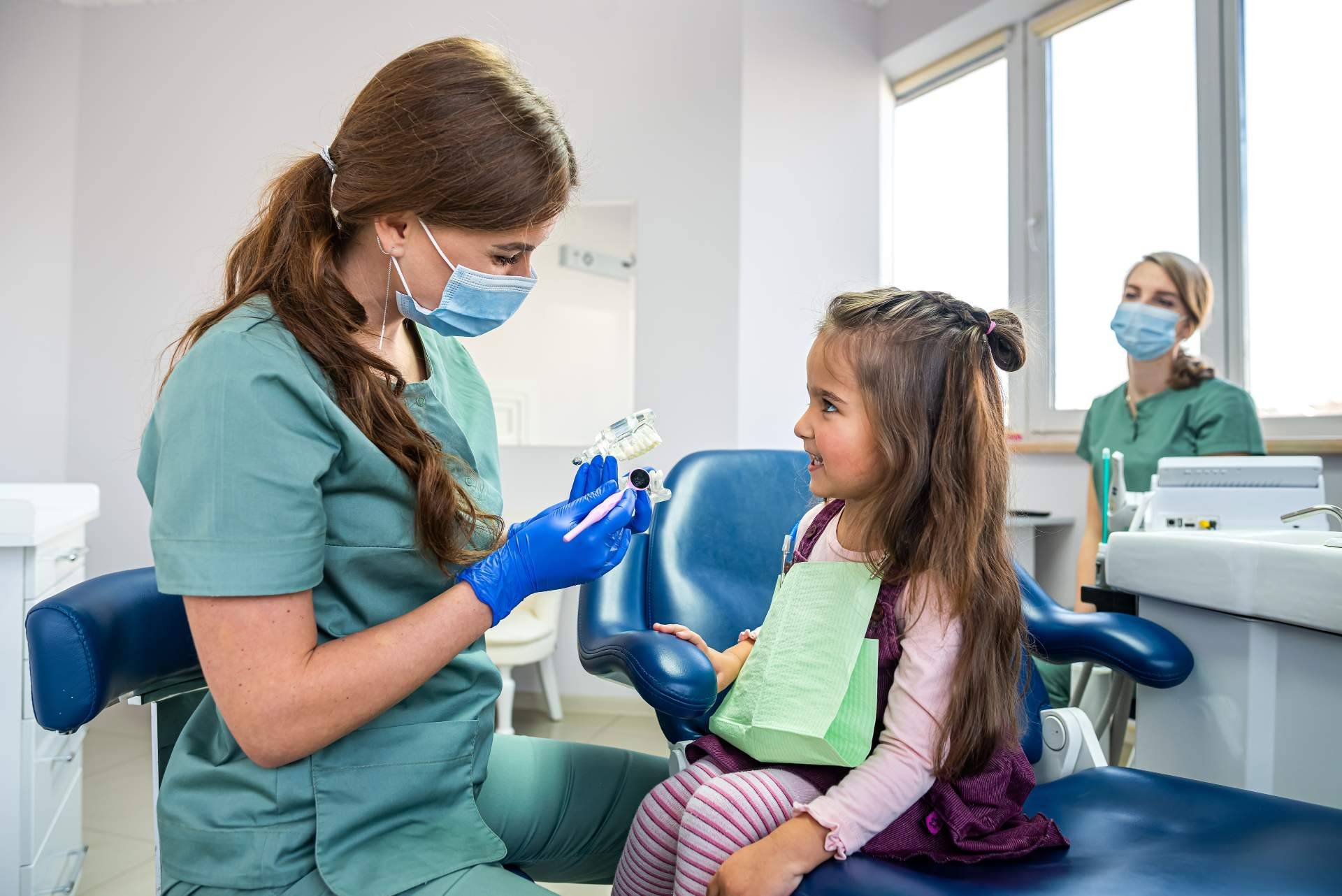Atención de calidad a la salud bucodental de los niños de la mano de los profesionales de ResidentLive