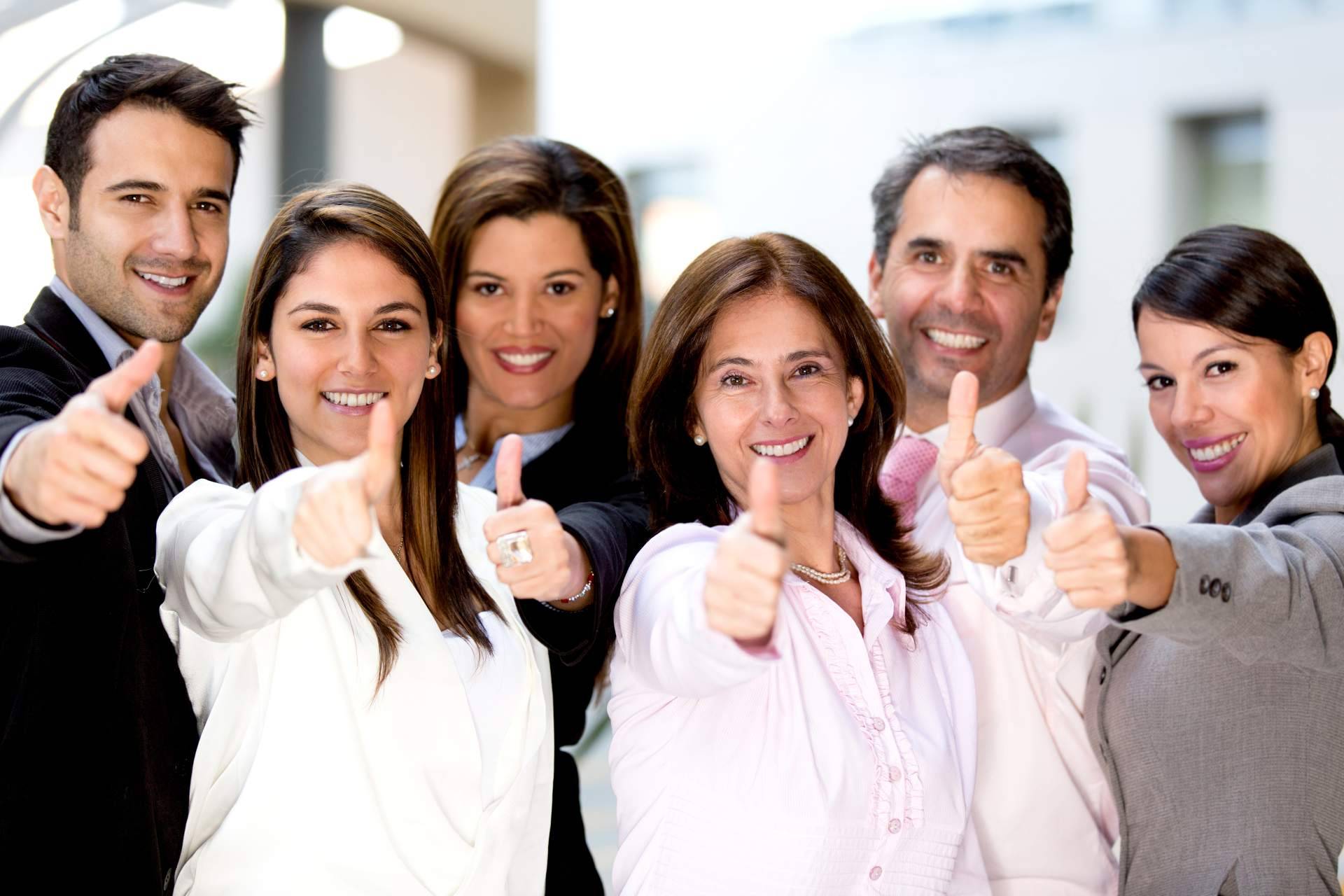 Por qué es una gran decisión empresarial formar a los trabajadores de la mano de Excellent, In English