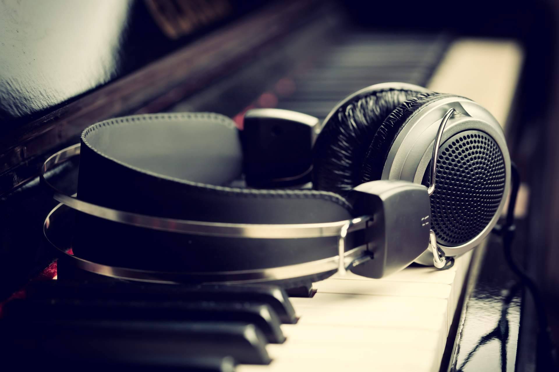 La Escuela de Música La Clave facilita a todos sus alumnos los medios necesarios para el aprendizaje de la música en Valencia