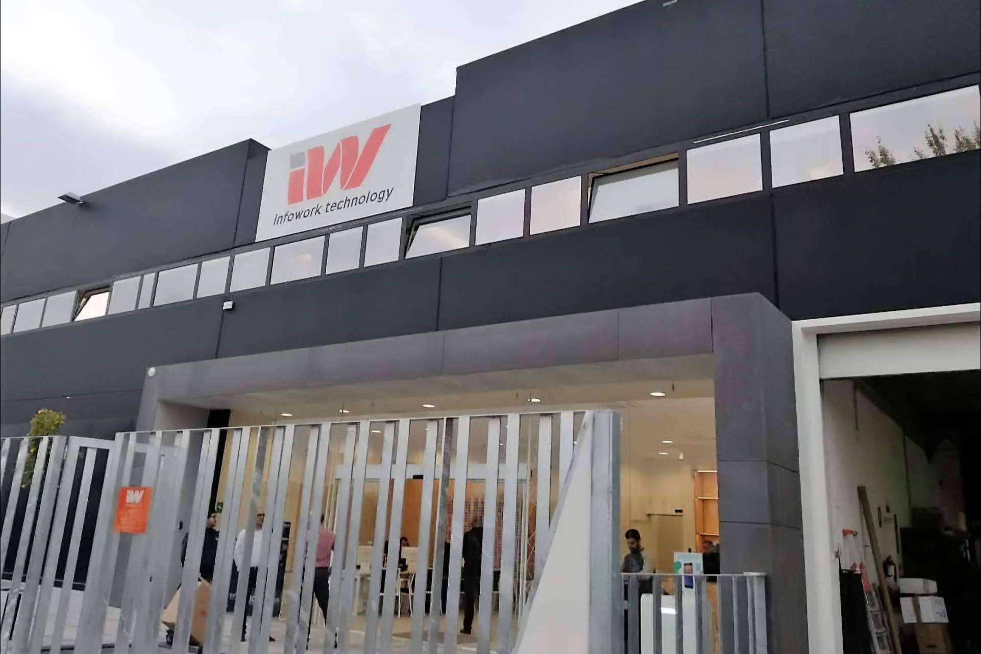 La emisión de certificados digitales disponible en las superficies de Computer Store para todos los usuarios