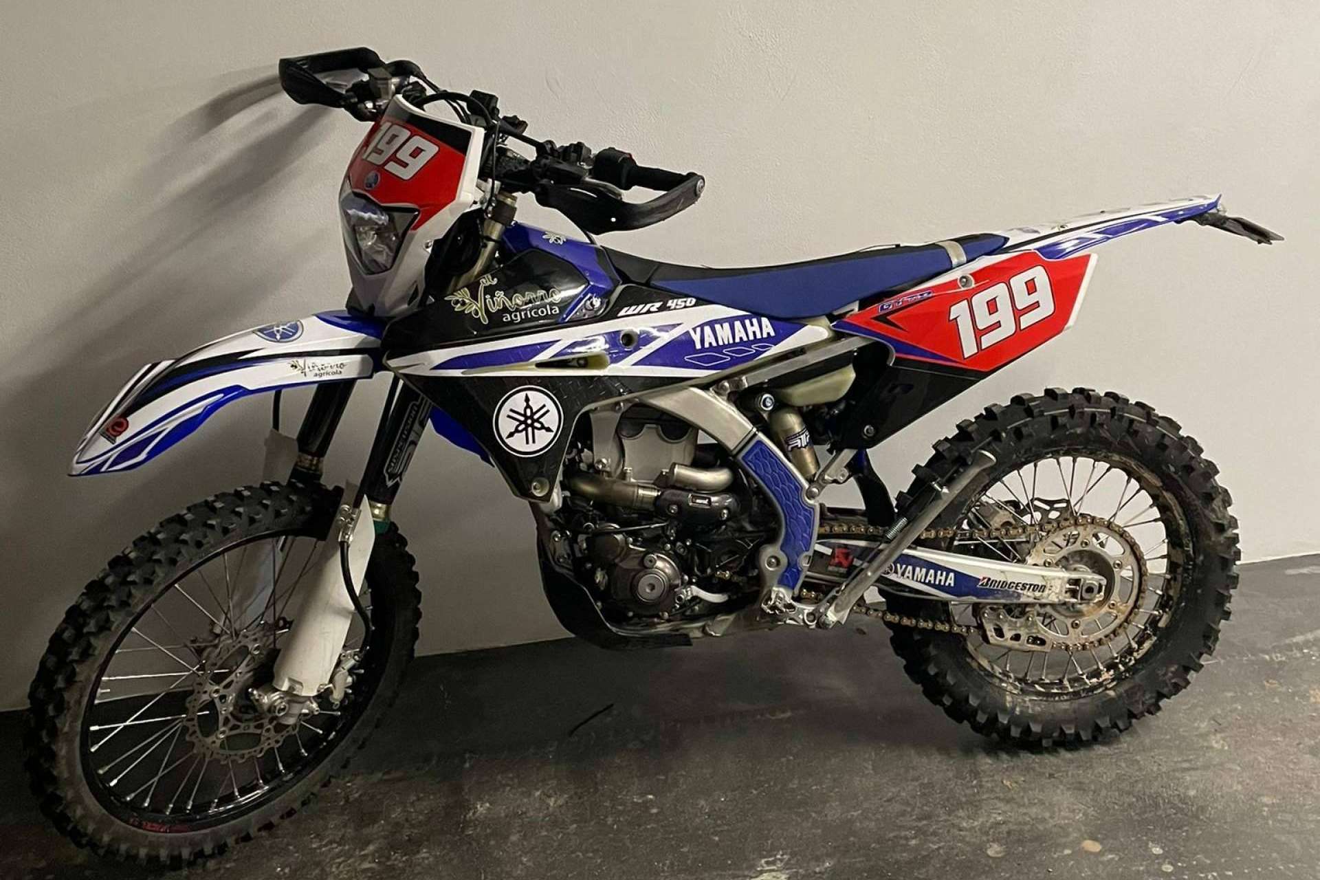 Las pegatinas para motos personalizadas de ADHESIVOSEMBARRADOS