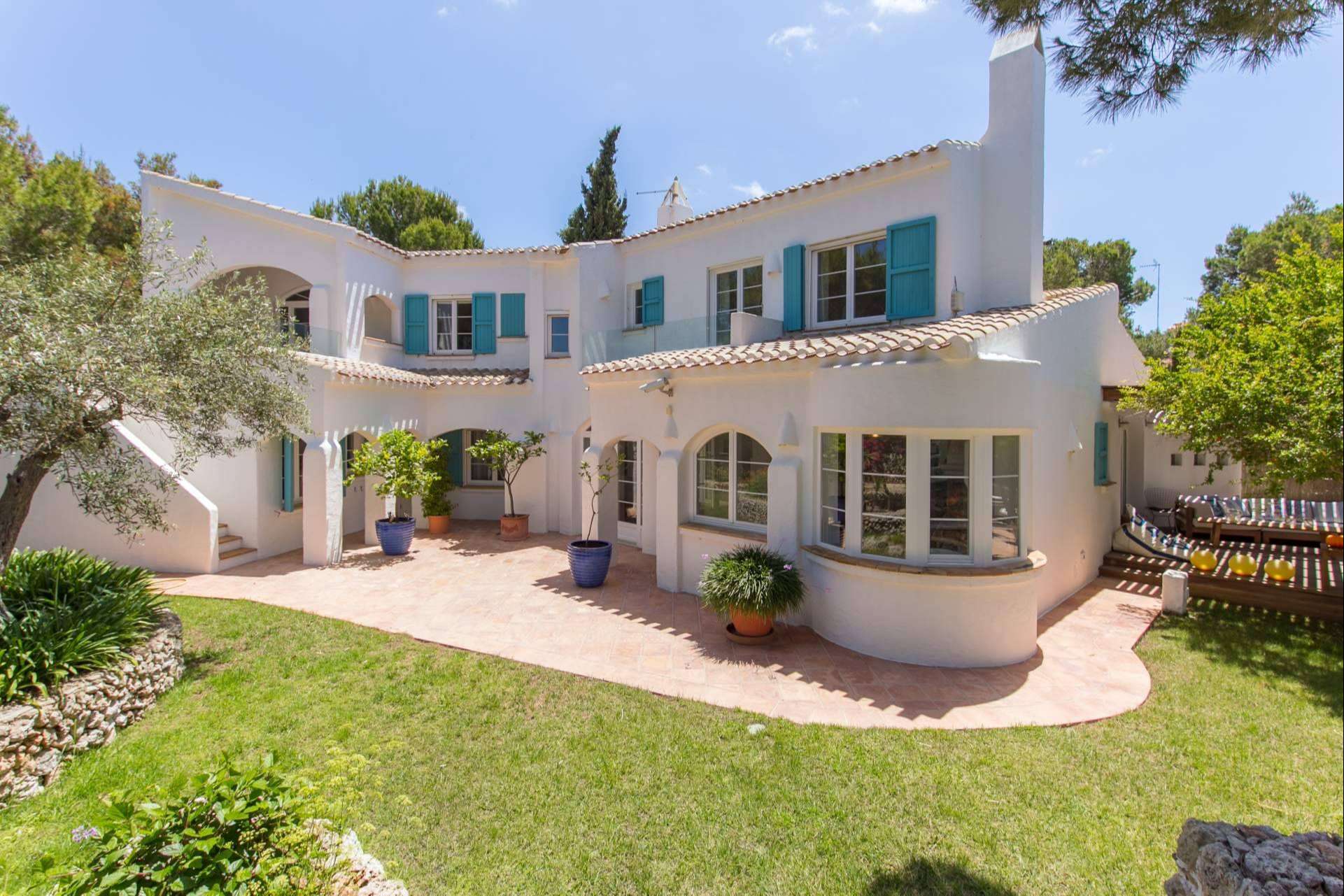 Una empresa que ofrece experiencias inolvidables dentro del concepto de villa exclusiva en Menorca,  Exclusiver