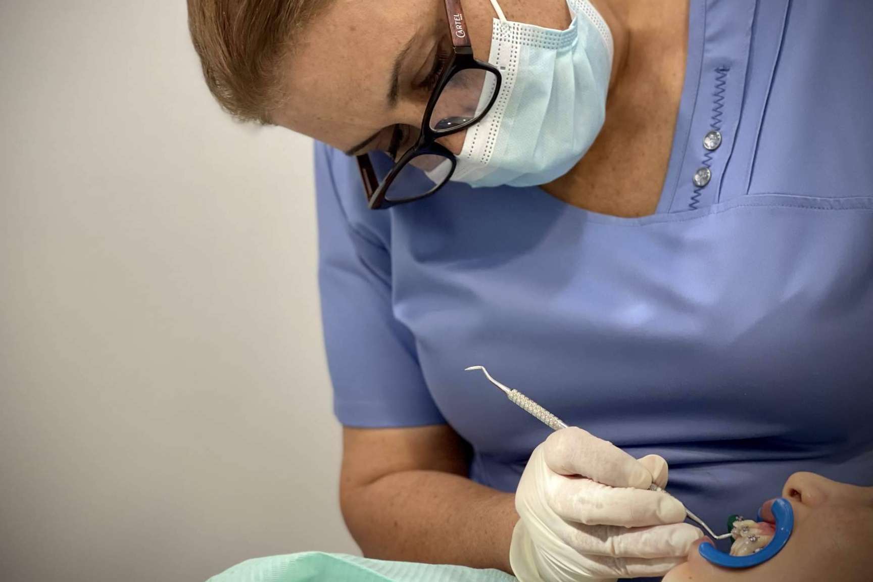 La Clínica Los Llanos Dental ofrece tratamientos de odontología infantil en Barcelona