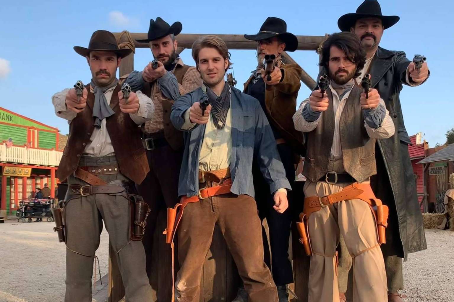 La nueva serie de Amazon Prime 'Sin Huellas' cuenta con la empresa In Extremis