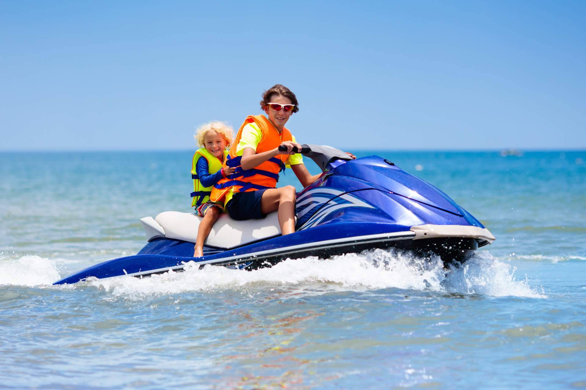 Contratar un seguro de moto de agua en elsegurodemibarco.com