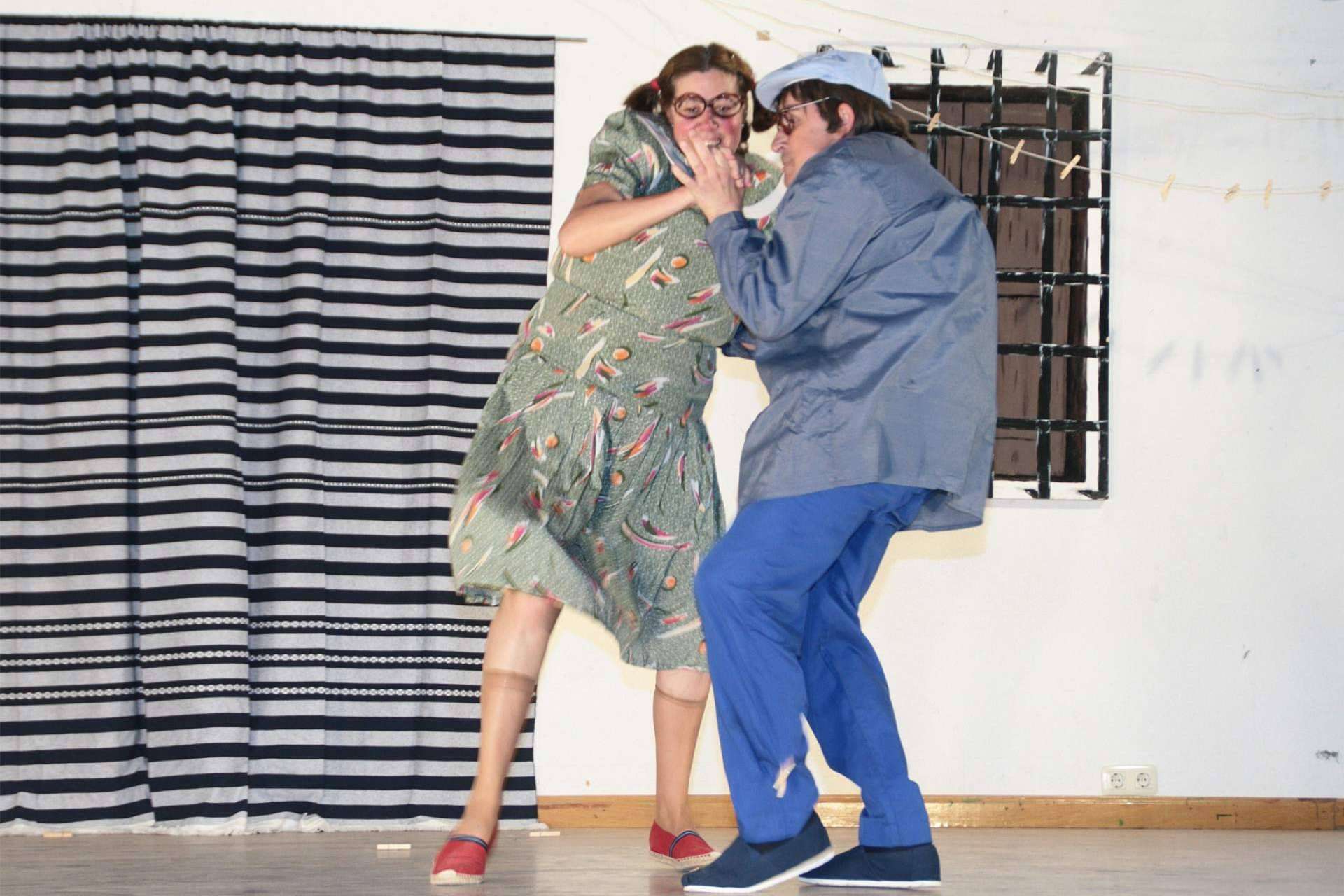 José Cedena ofrece teatro de risa para jóvenes