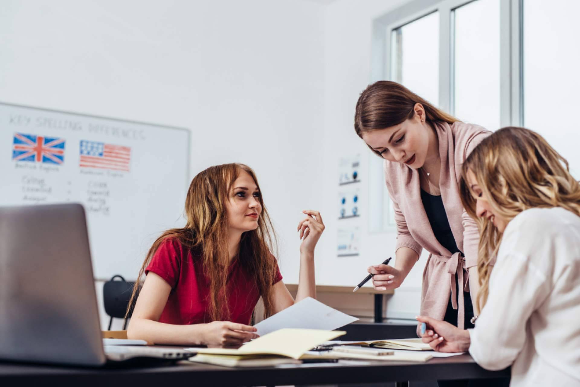 Obtener un buen aprendizaje del idioma con los cursos de inglés en Inglaterra de First Step in UK
