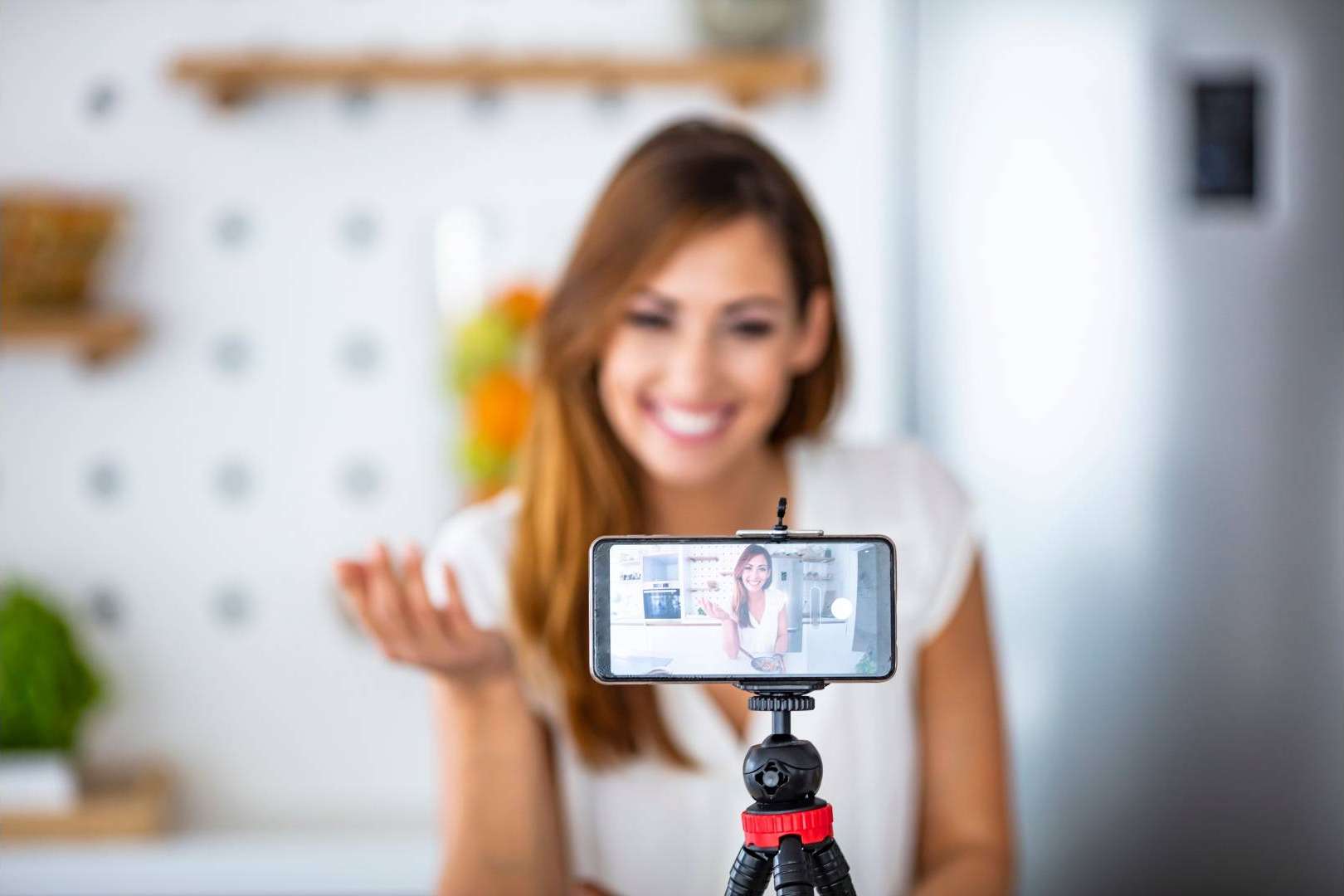 Brandarmies habla de las ventajas del marketing con microinfluencers para el pequeño y mediano negocio