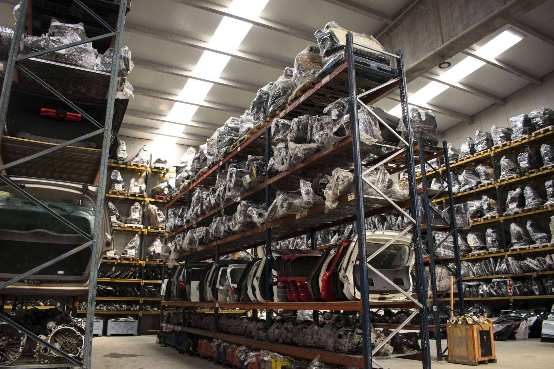 AutoRR ofrece un amplio catálogo de productos y piezas de carrocería
