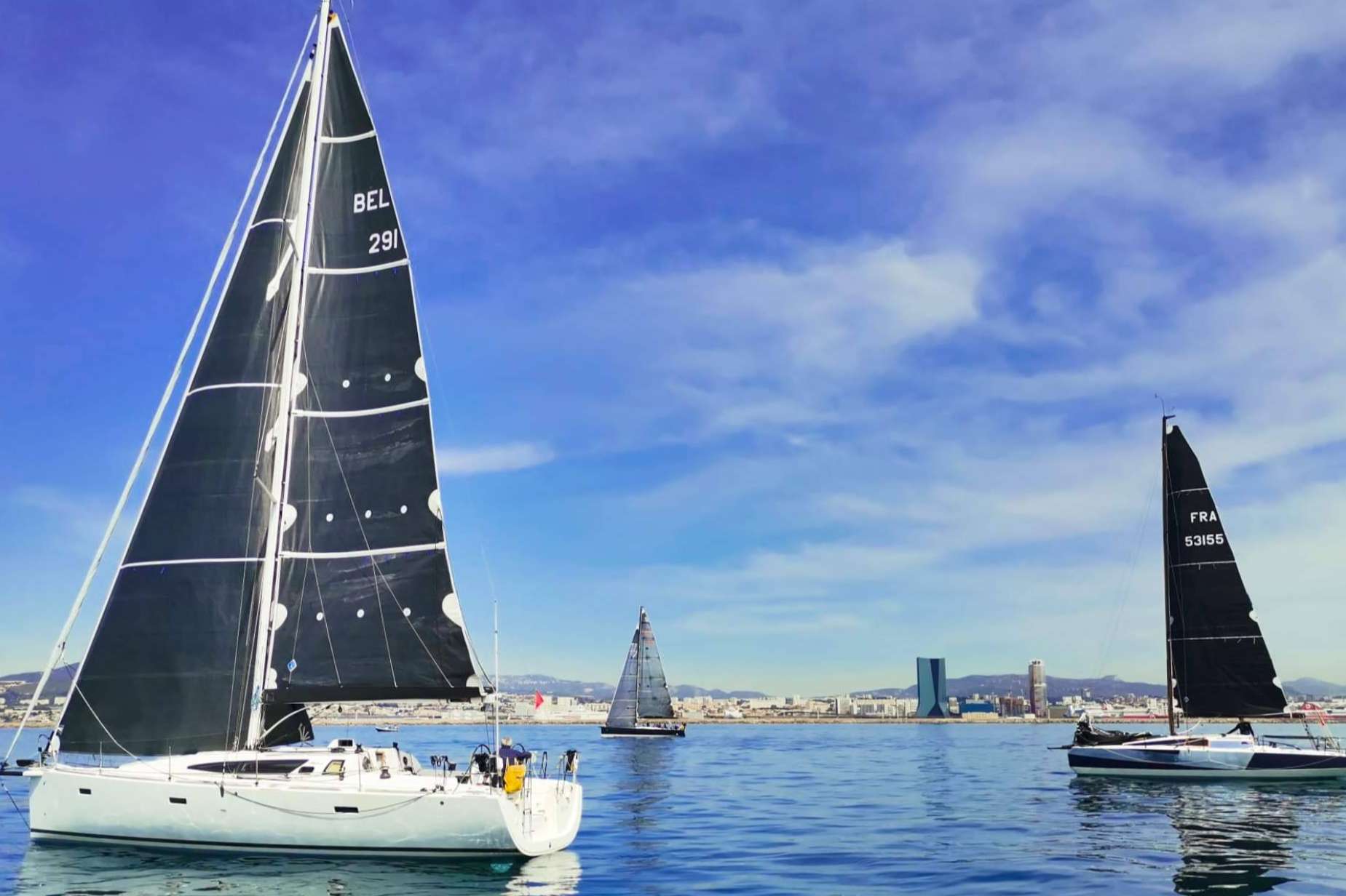 Paseos en lancha, velero y catamarán privados en la Riviera Francesa con Planetazur