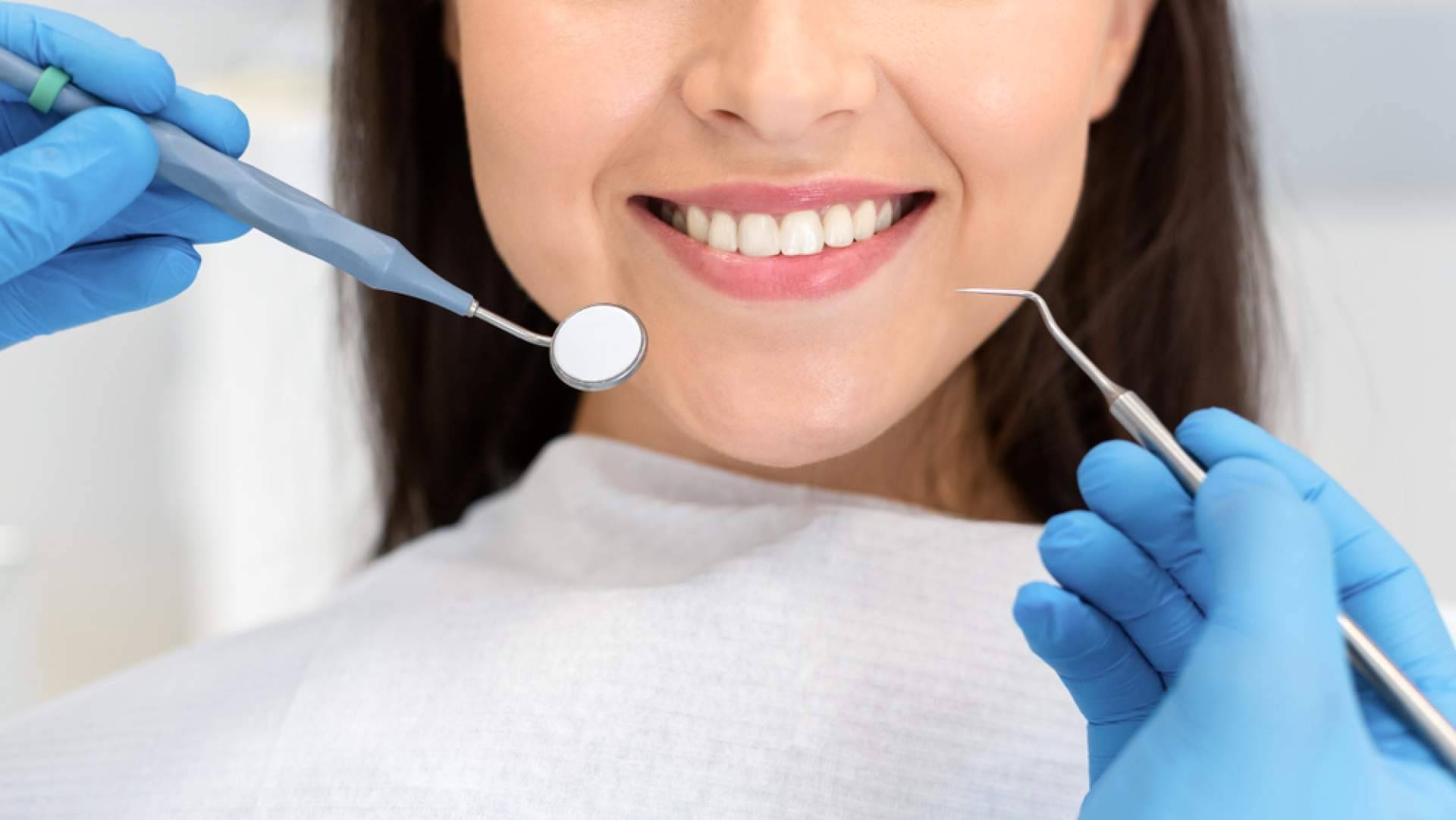 Elegir el seguro dental ideal con el comparador de Aseguramos Online