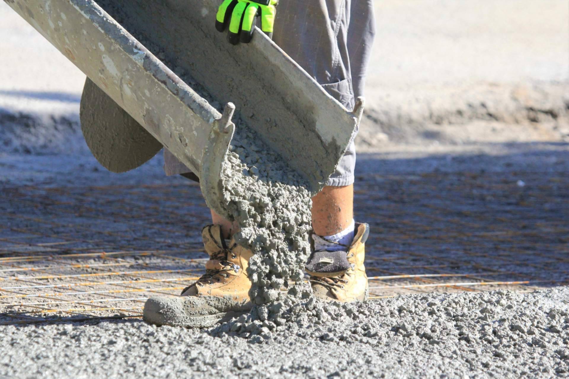 En qué ocasiones es mejor usar hormigón pulido o semipulido