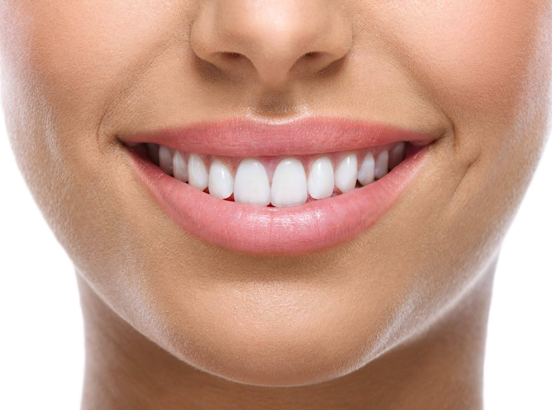 Estas son las ventajas de los implantes dentales de la Clínica Dental Agudo Rosa