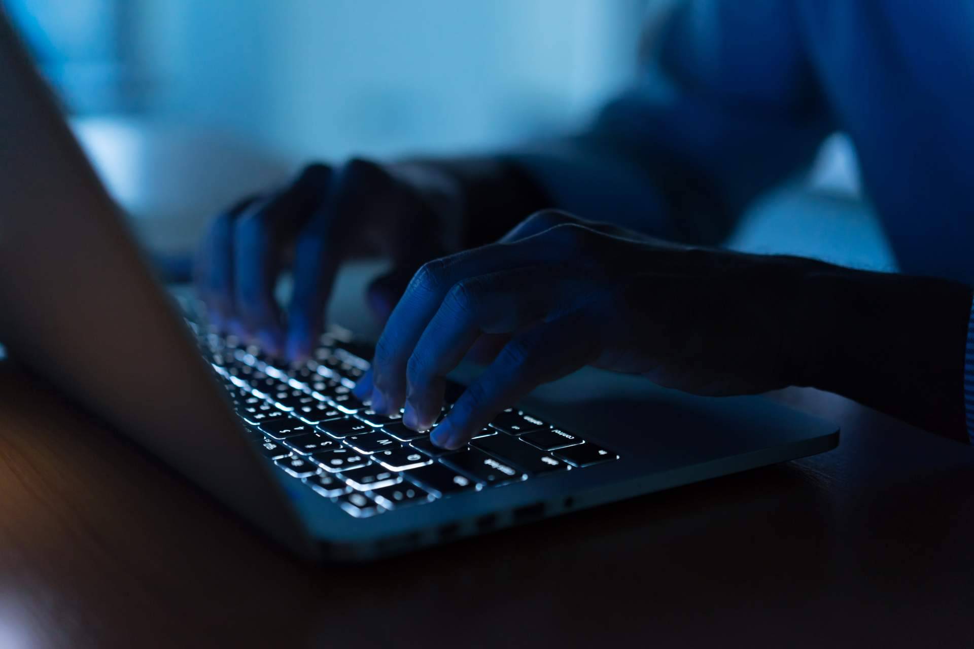 ¿Cómo mejorar la ciberseguridad en una empresa para que no haya una brecha de información?, por Cordero Informáticos