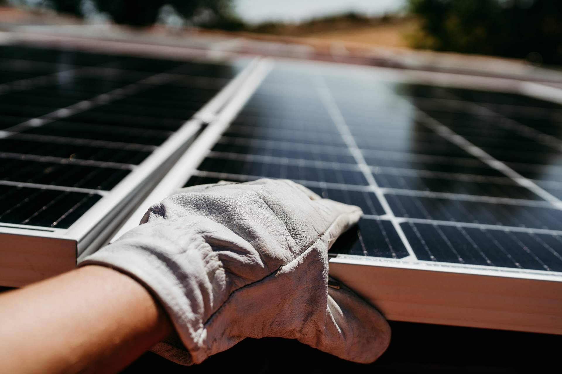 Instalar placas solares para balcones, con los servicios de Solomnia