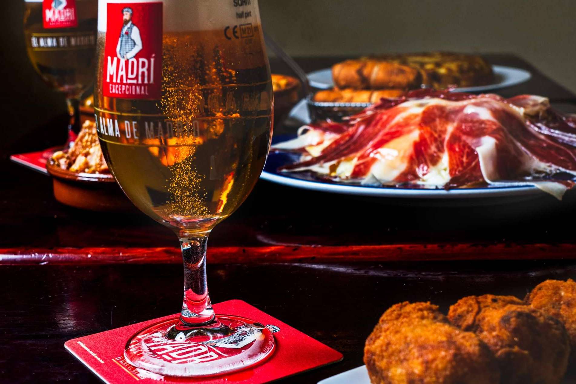 La Copla Madrid, una taberna centenaria donde disfrutar de comidas y bebidas
