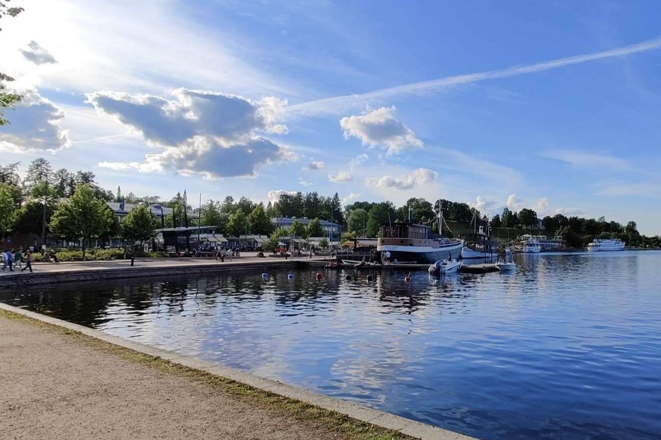 Circuitos en español para una experiencia única que permiten descubrir la belleza natural y cultural de Finlandia