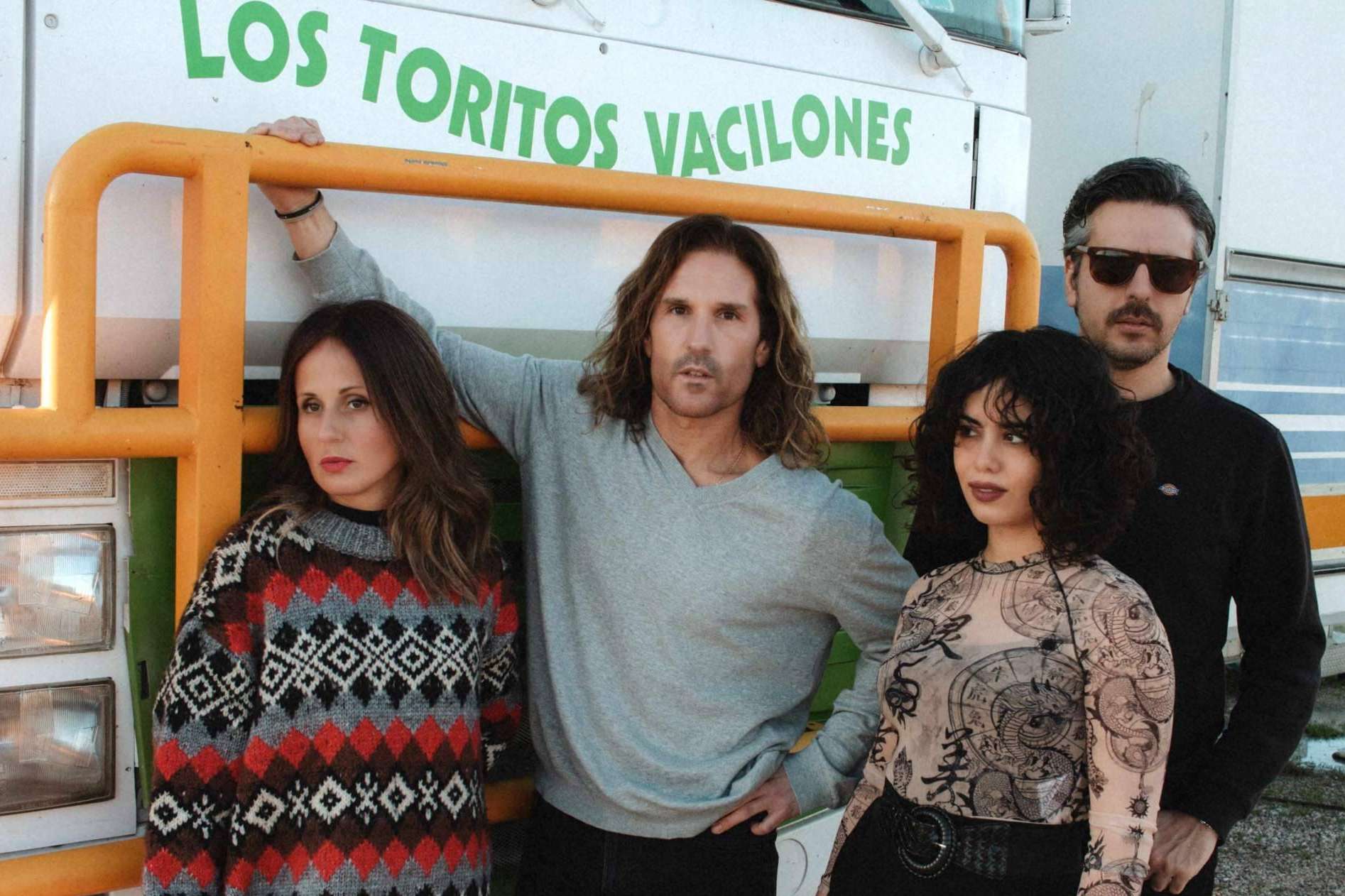 Emilia Pardo y Bazán lanza el anti-himno generacional 'Preocúpate mañana'