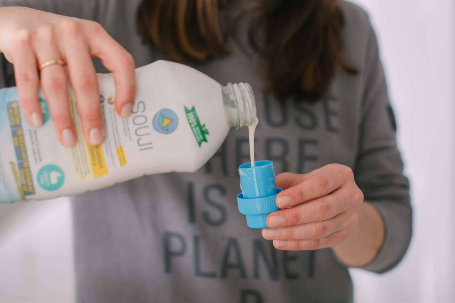 Souji, la revolución del reciclaje. El líquido ‘mágico’ que permite transformar el aceite usado en detergente, en solo 1 minuto