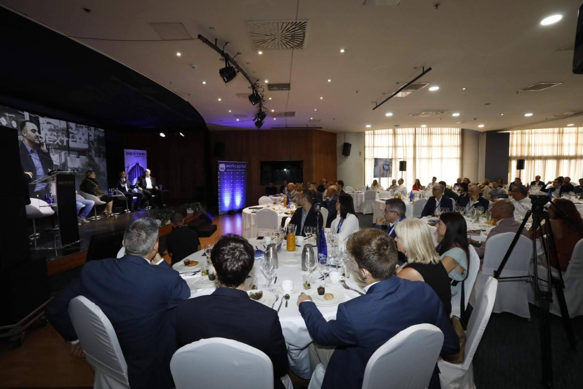 El 'FORO DEXTER - Comunidad Valenciana' congregó a 200 empresarios en Benidorm