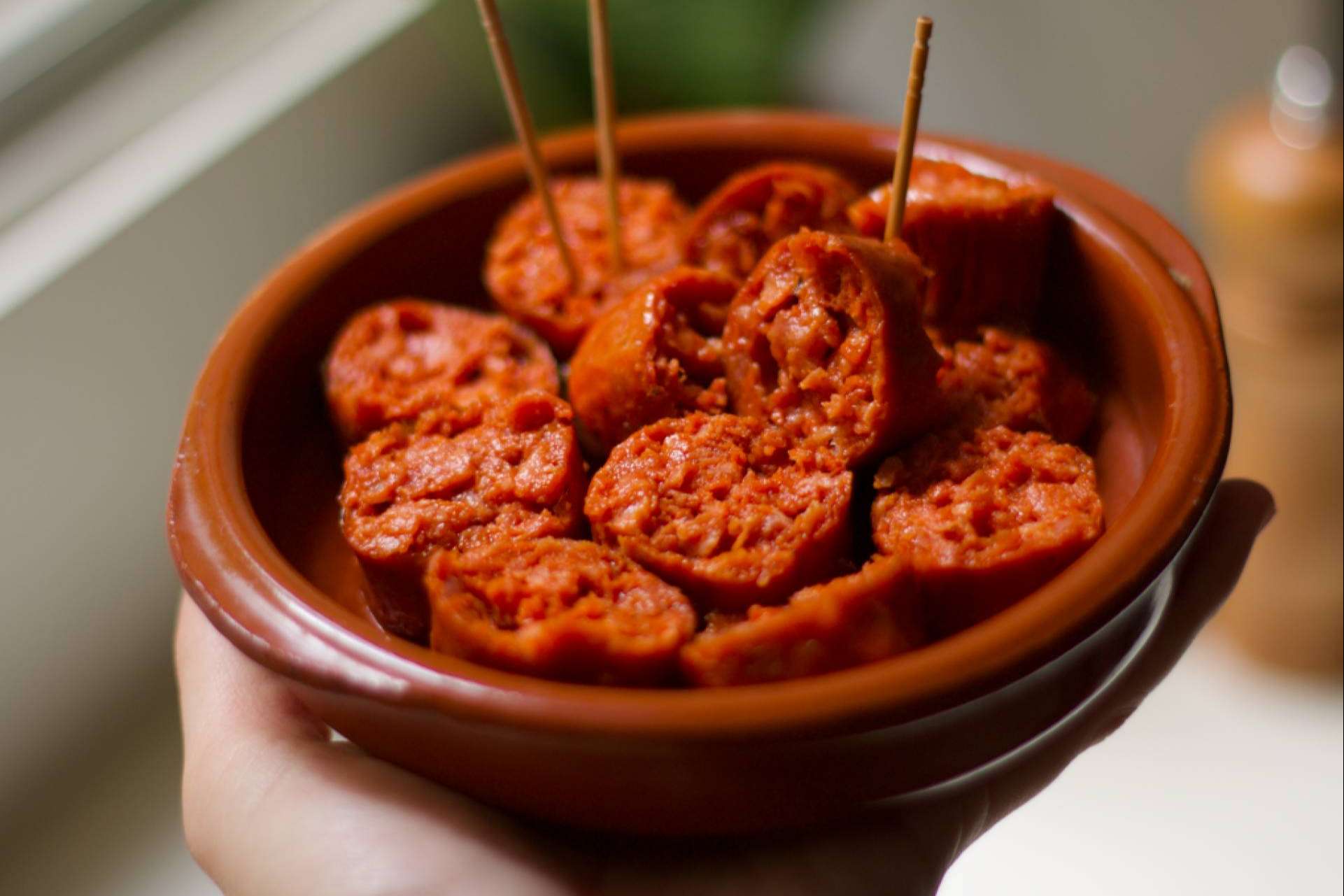 Chorizo y salchicha especiada (estilo butifarra) 100% vegetal de GrinGrin Foods