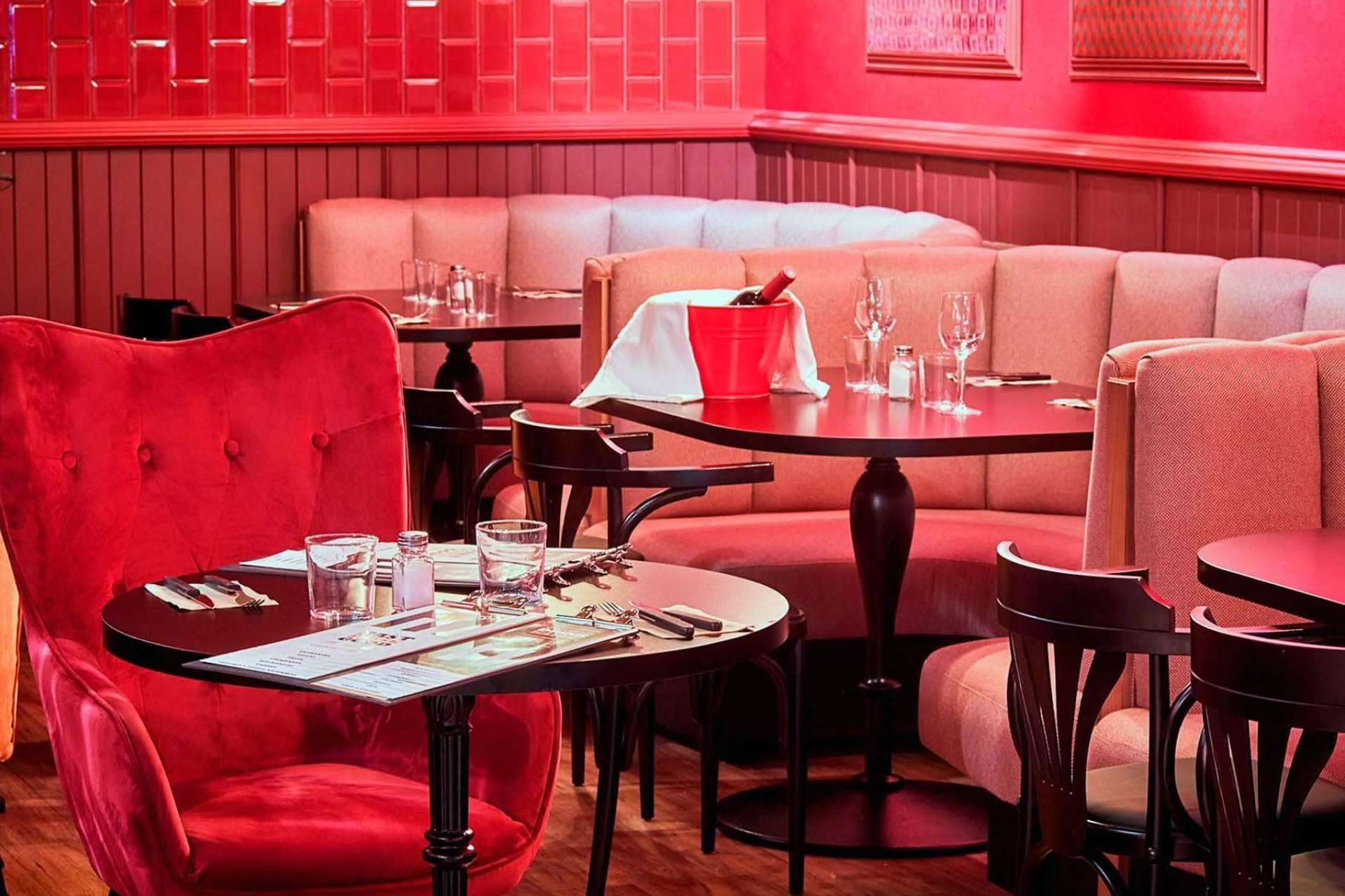 INDAStudio explica hasta qué punto es importante la decoración de interiores en establecimientos gastronómicos