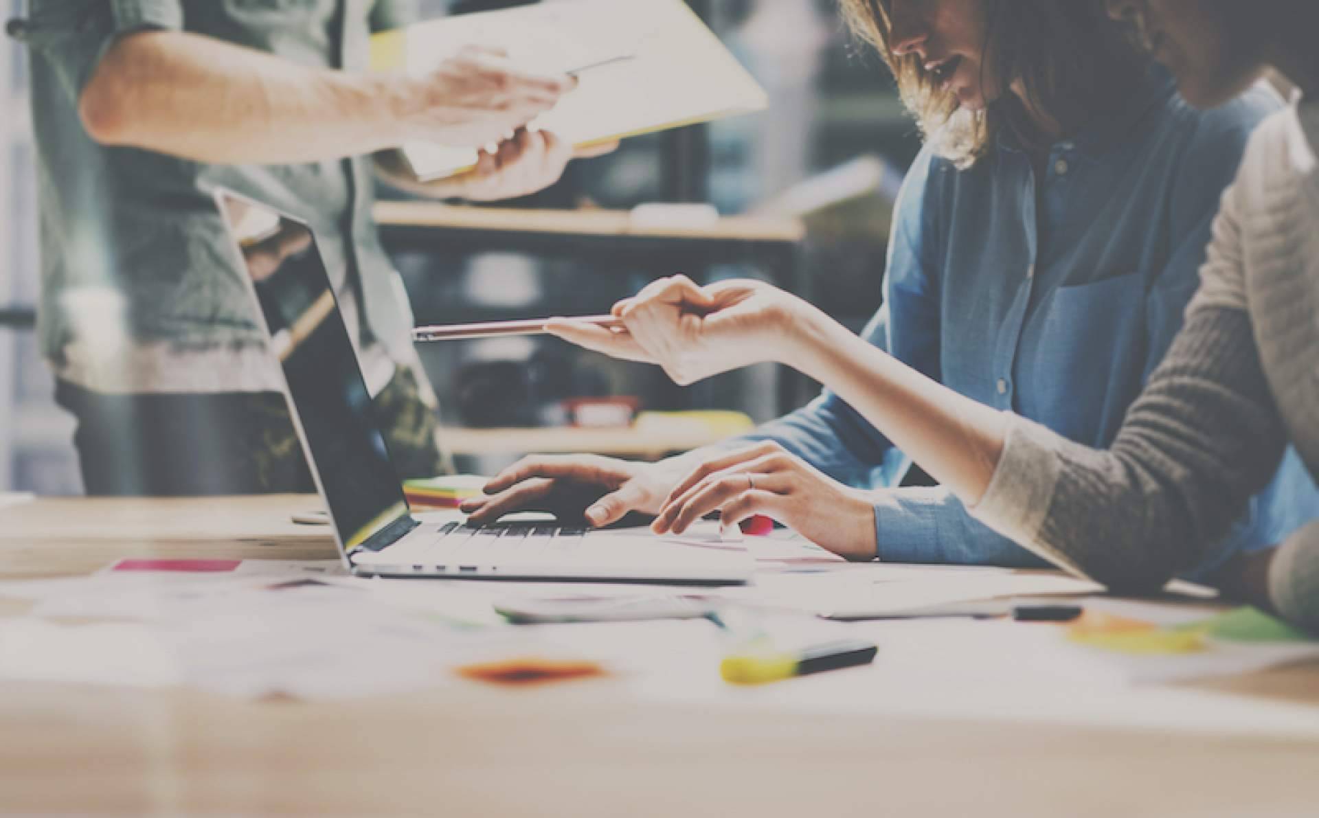 Beneficios de WordPress para diseñar una web, de la mano de IdeandoAzul