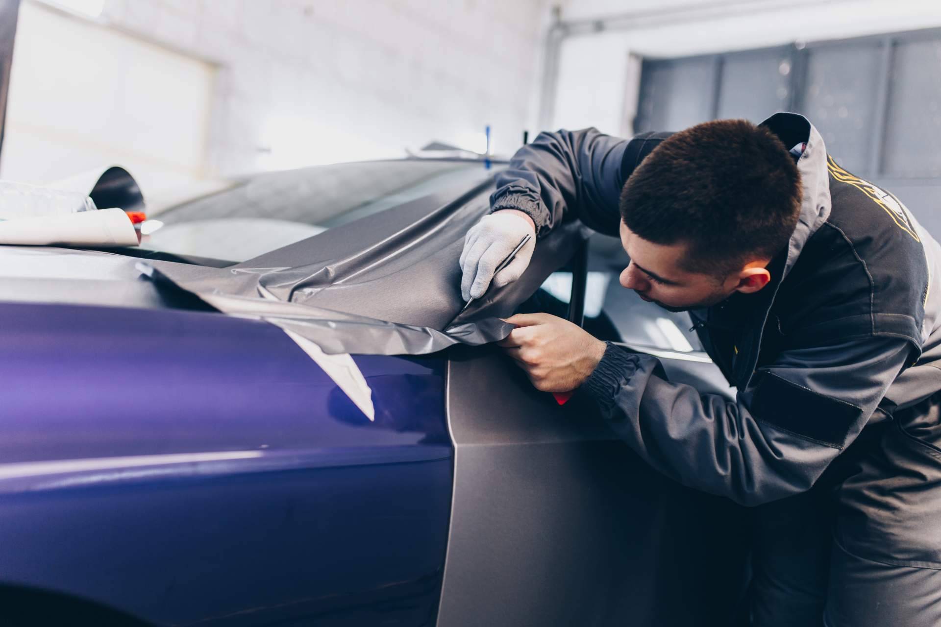 Las ventajas de contar con una empresa fabricante de vinilos para coche como SEVU Printing