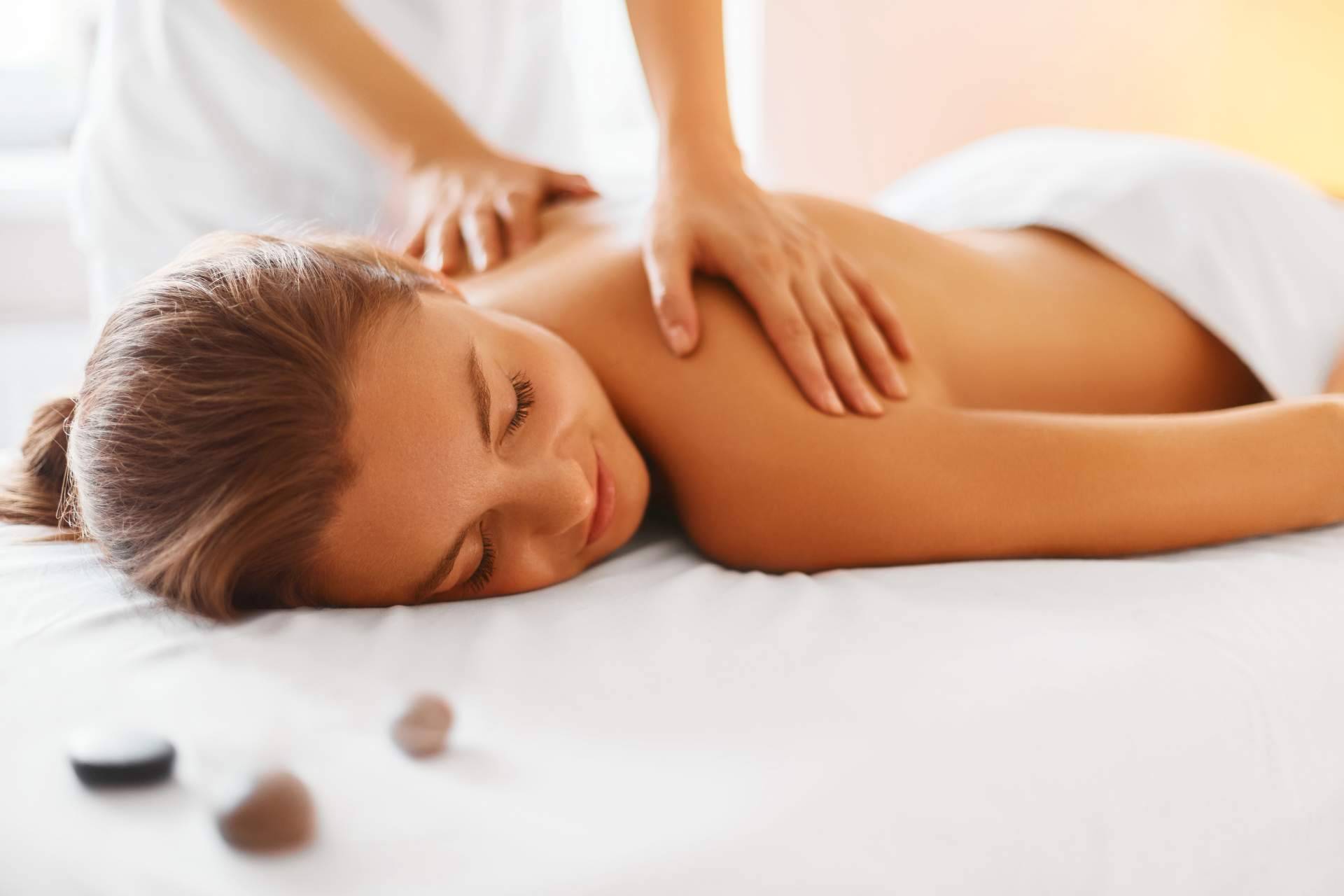Masajes relajantes en Córdoba de la mano de Biozenter Wellness