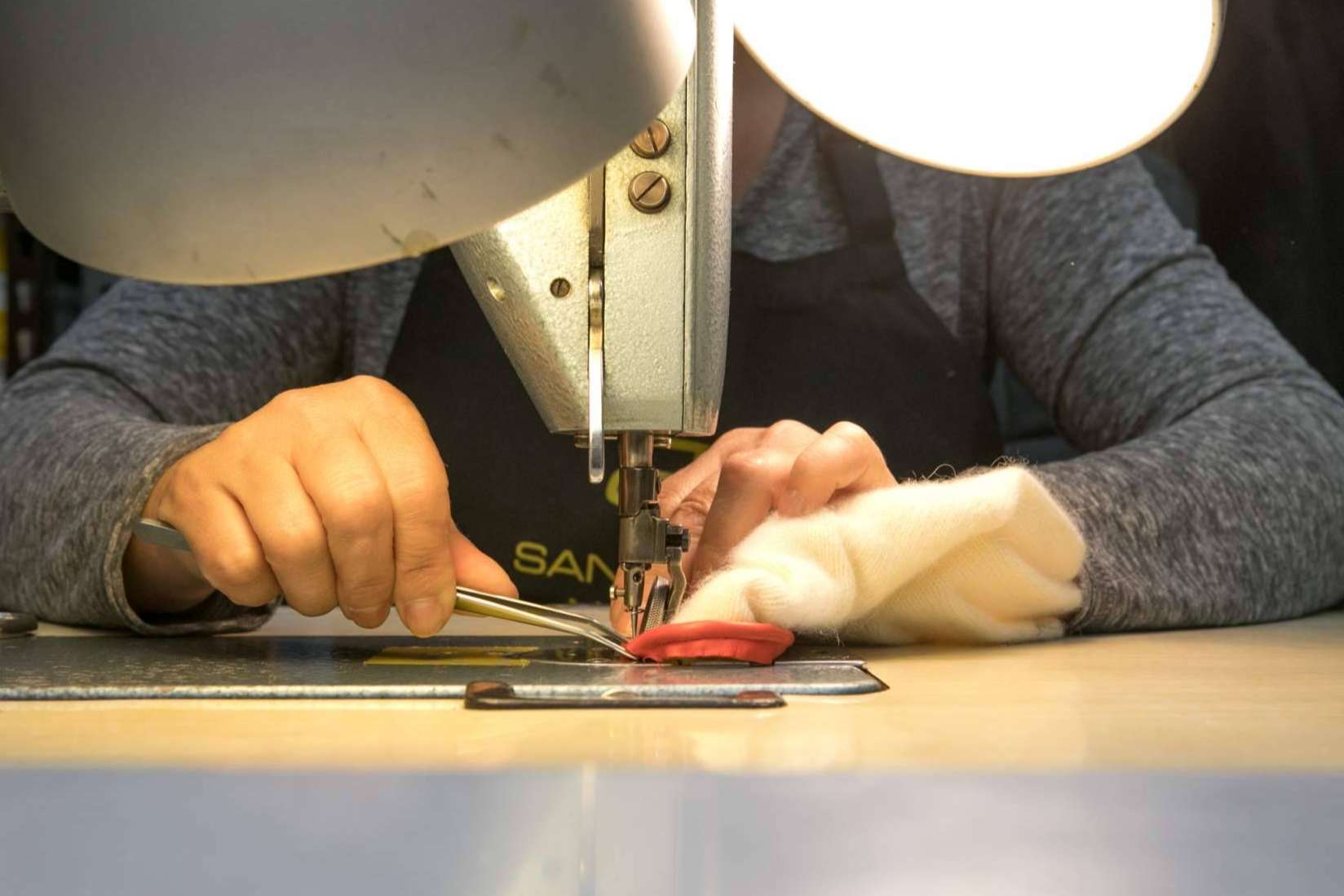 Santacana presenta los guantes artesanales de verano en Madrid
